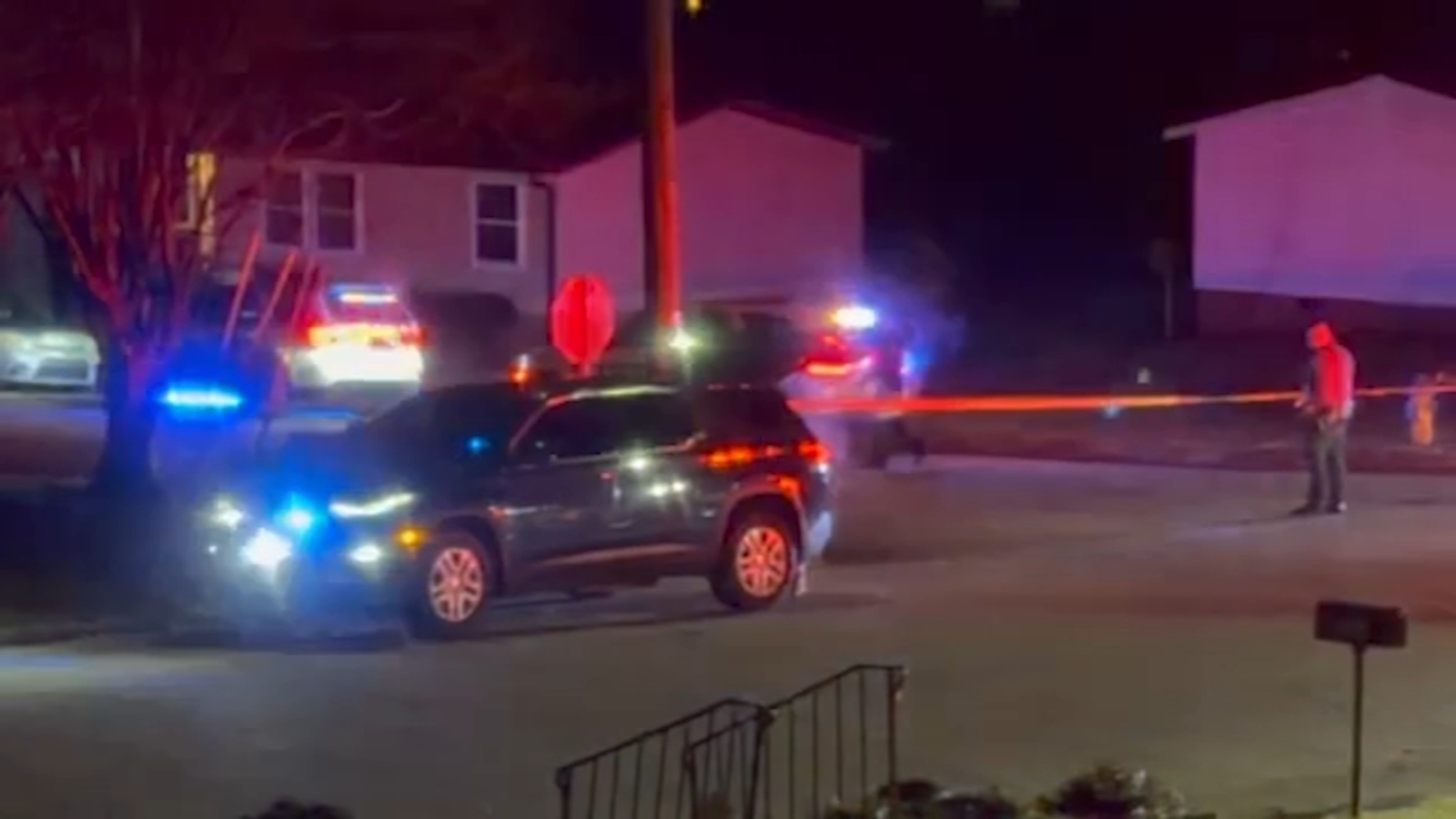 7-month-old injured alongside 2 others in Henderson drive-by shooting
      