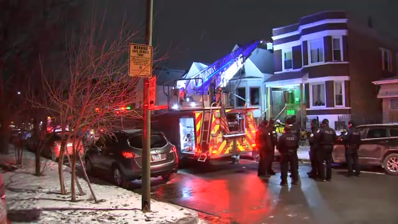 Woman, child rescued from house fire in Hanson Park, Chicago fire officials say
      