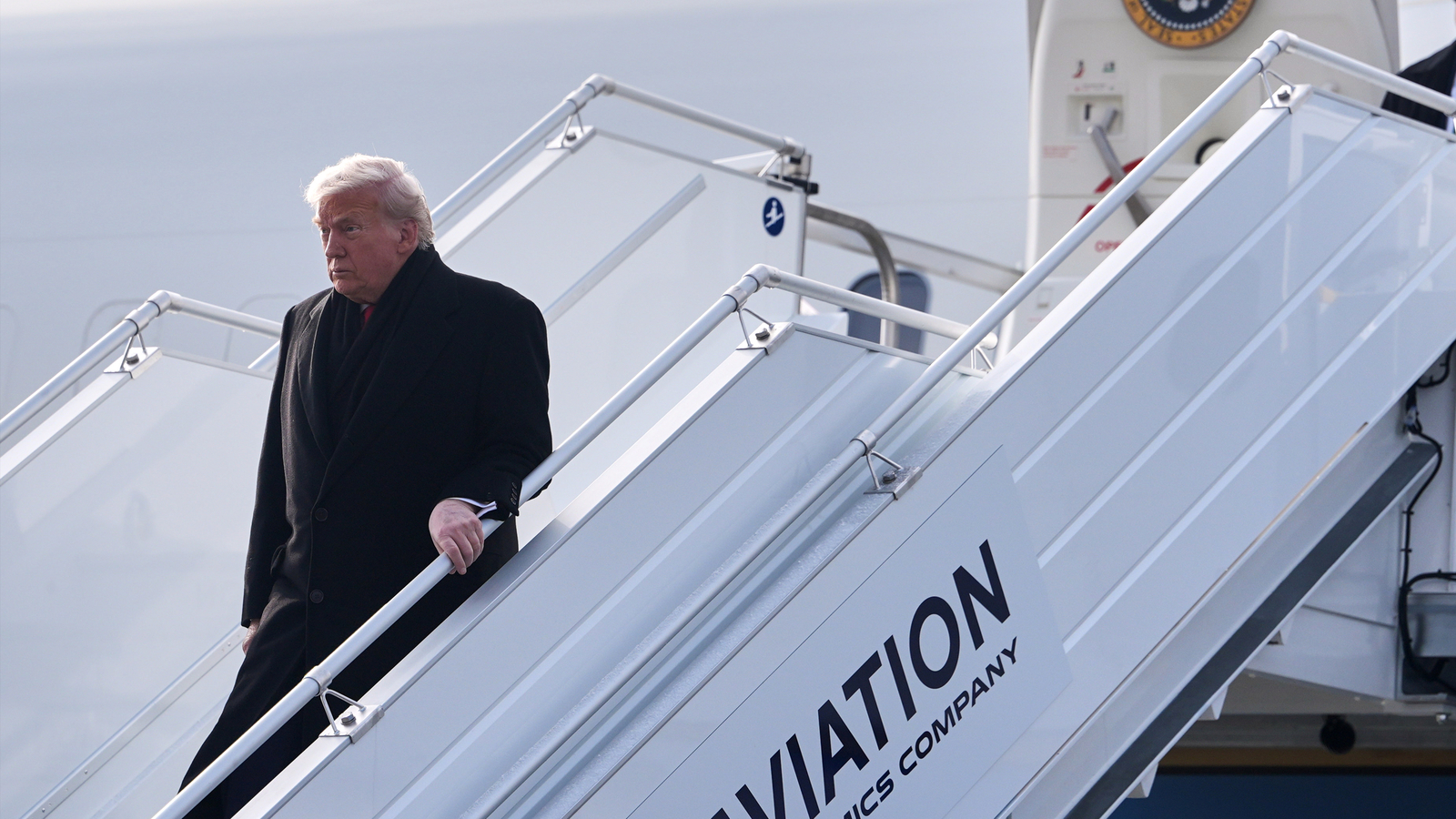 Trump arrives in Switzerland, where his quest to own Greenland could overshadow his other goals
      