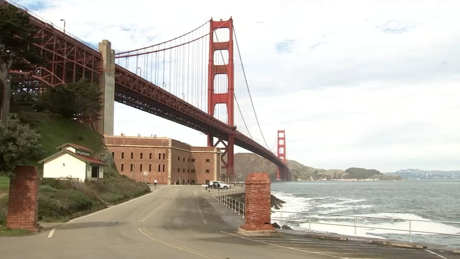Golden Gate Bridge deaths by suicide down 87% after installation of prevention nets, report says
      