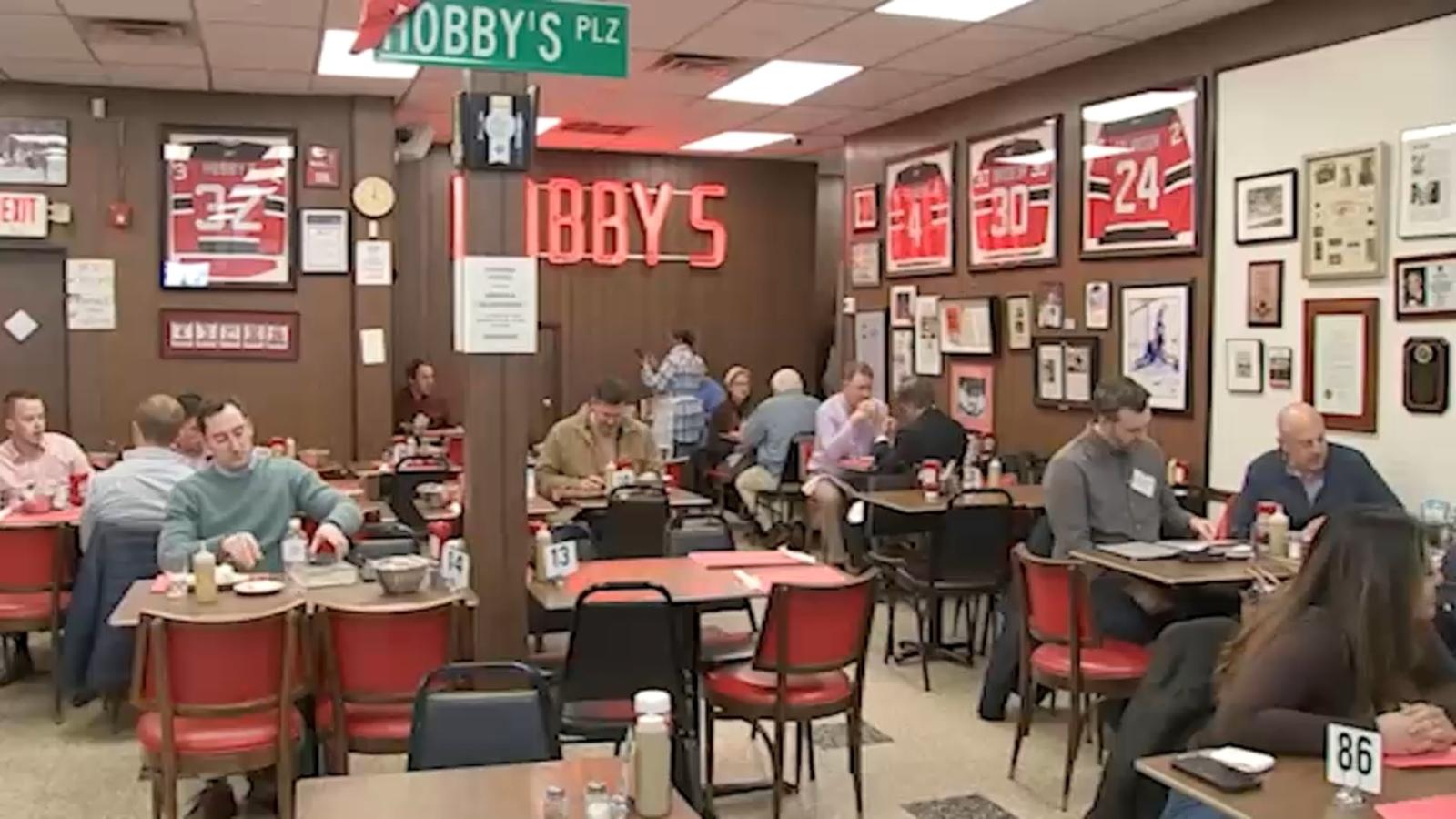 Decades-old Newark eatery, Hobby's named one of the best Jewish delis in U.S.
      