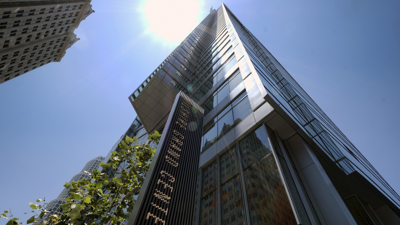 Fight for Air Climb challenges Angelenos to scale tallest building west of the Mississippi