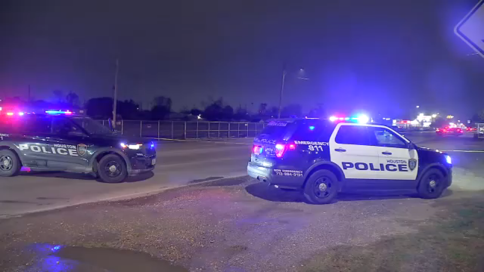 Man pushing bicycle hit and killed by vehicle in northeast Houston crash, HPD says