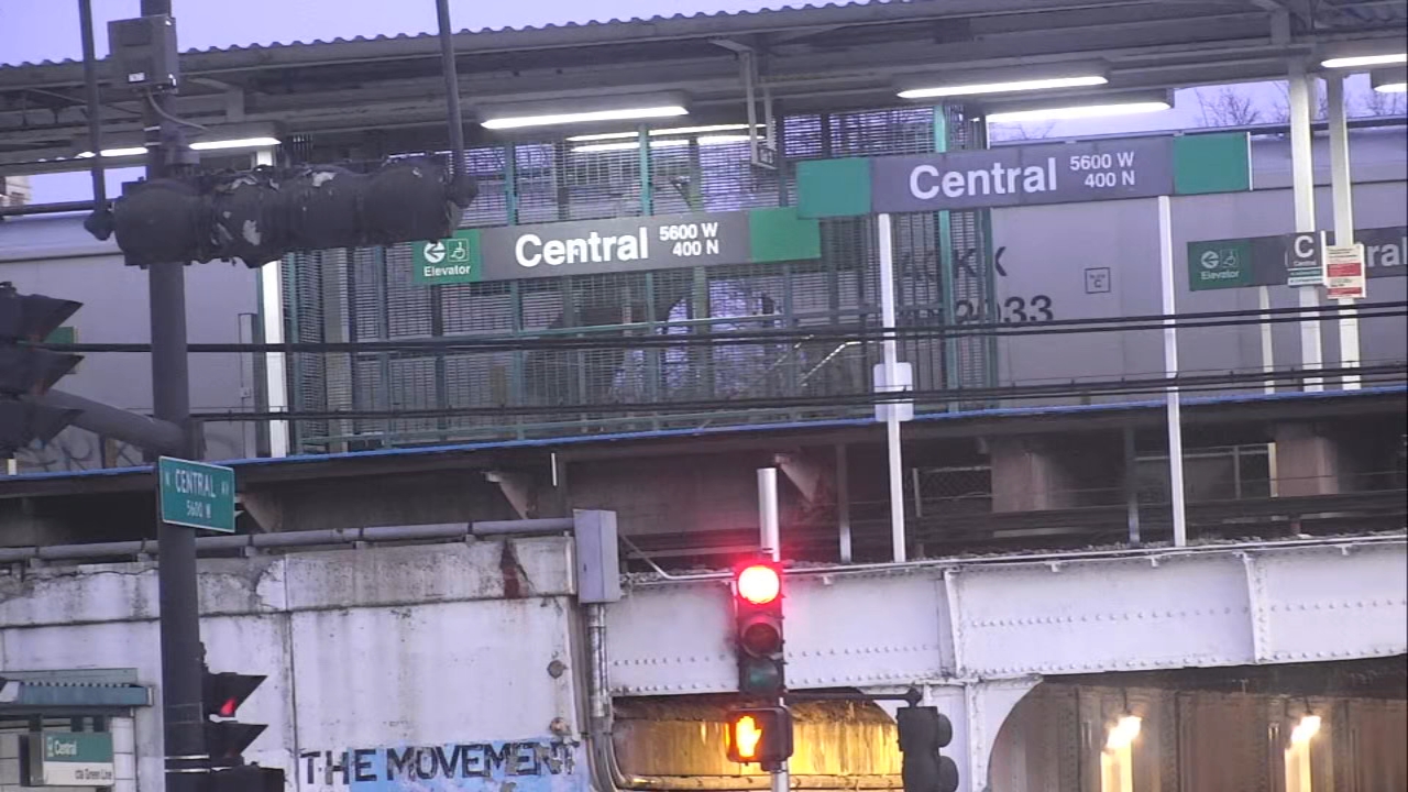 Suspect tries to rob CTA Green Line passenger, stabs him in South Austin: Chicago police