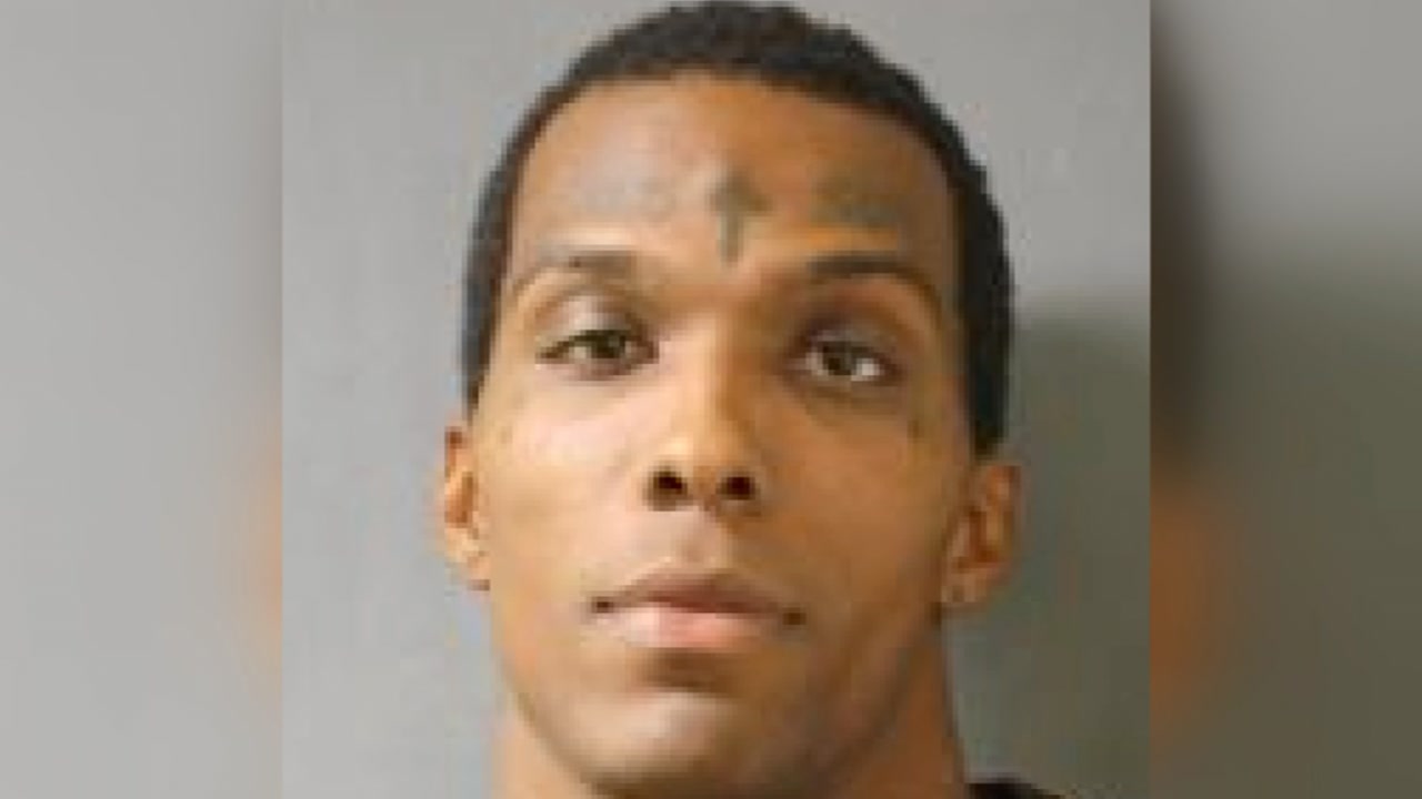 Man charged in fatal shooting outside Carl's Jr. parking lot in NE Harris Co.