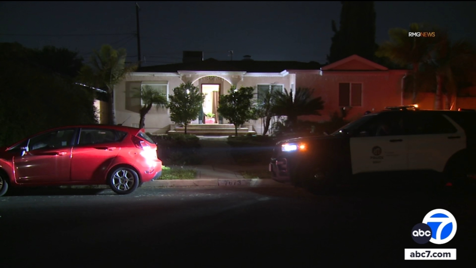 Burglars steal $90K in jewelry, cash during Winnetka home break-in, police say