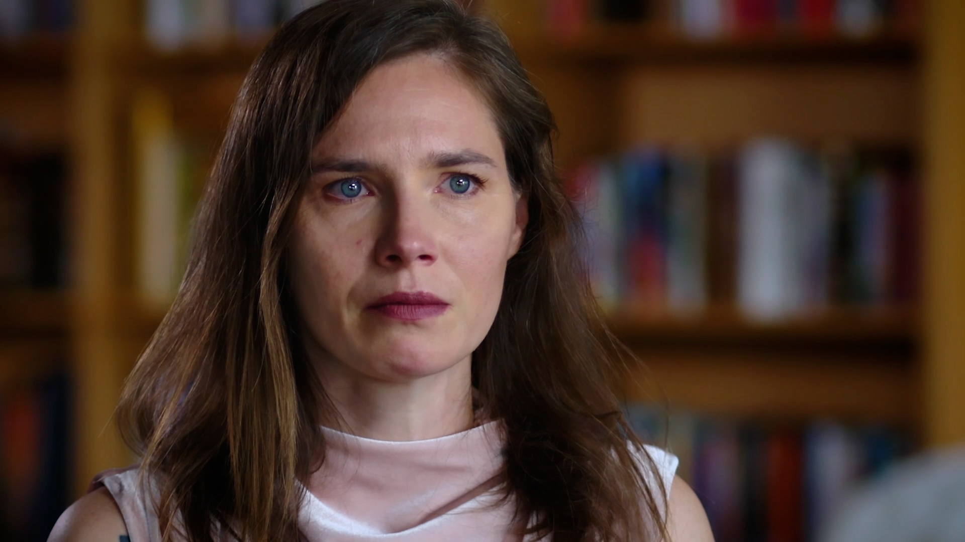 New Hulu documentary chronicles Amanda Knox's meetings with man who put her in prison for murder