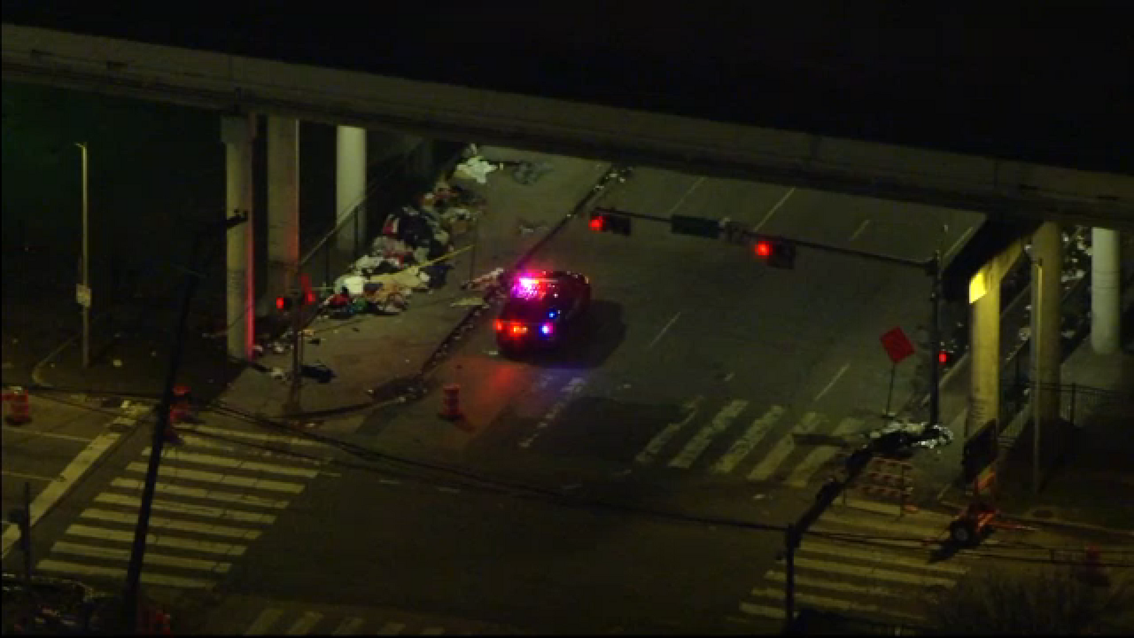 Investigation underway after 2 bodies found under bridge in downtown Houston, HPD says