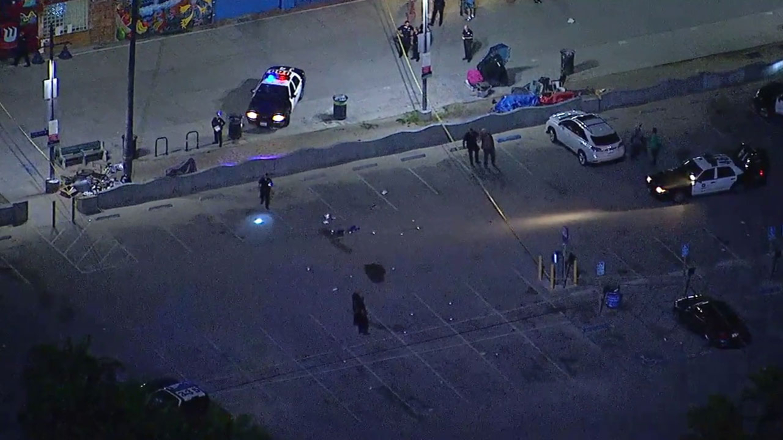 Gunman fires into crowd during fireworks show at Venice boardwalk; 1