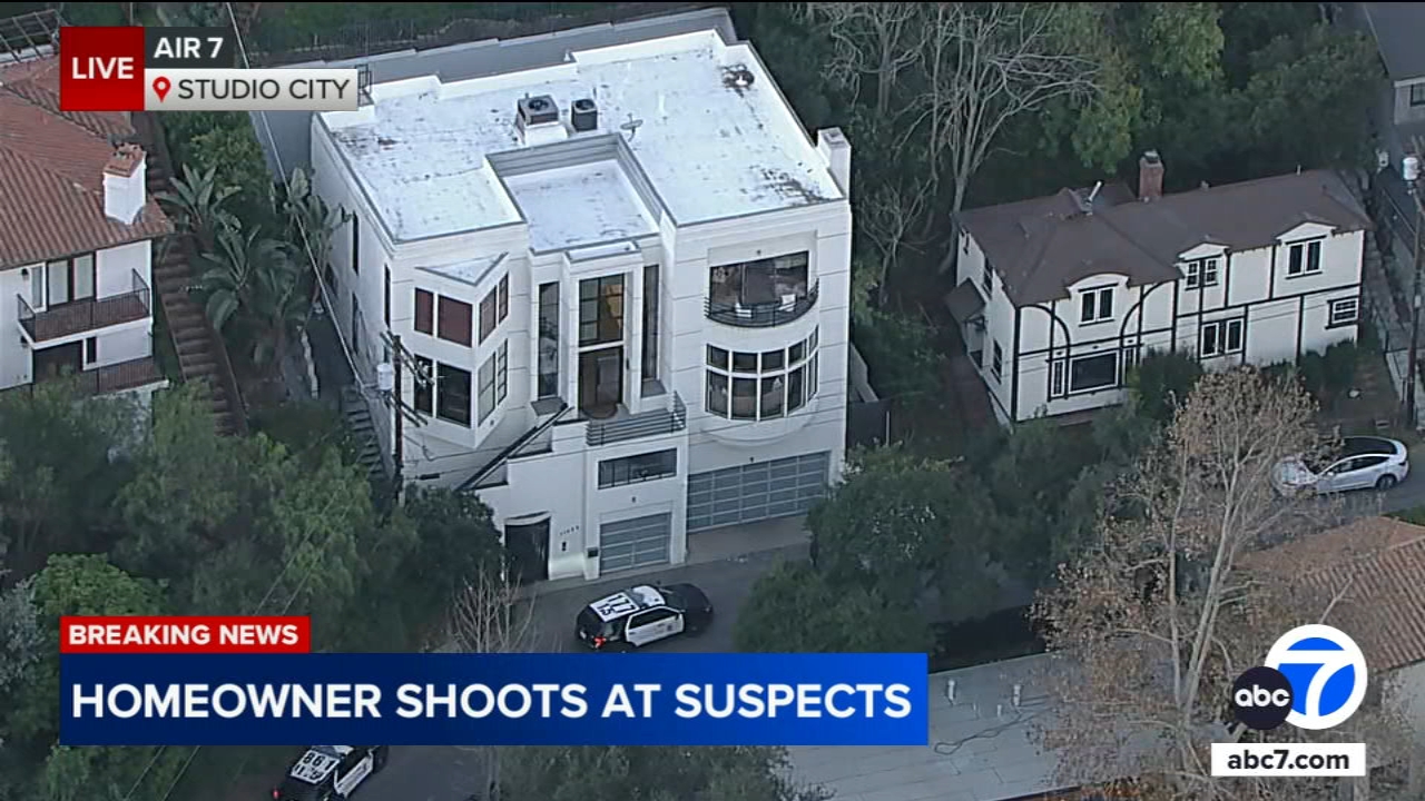Burglary suspects flee after Studio City homeowner opens fire