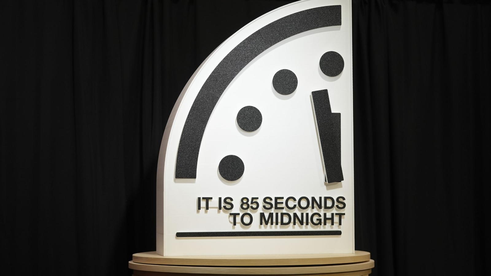 Doomsday Clock 2026: Scientists set new time