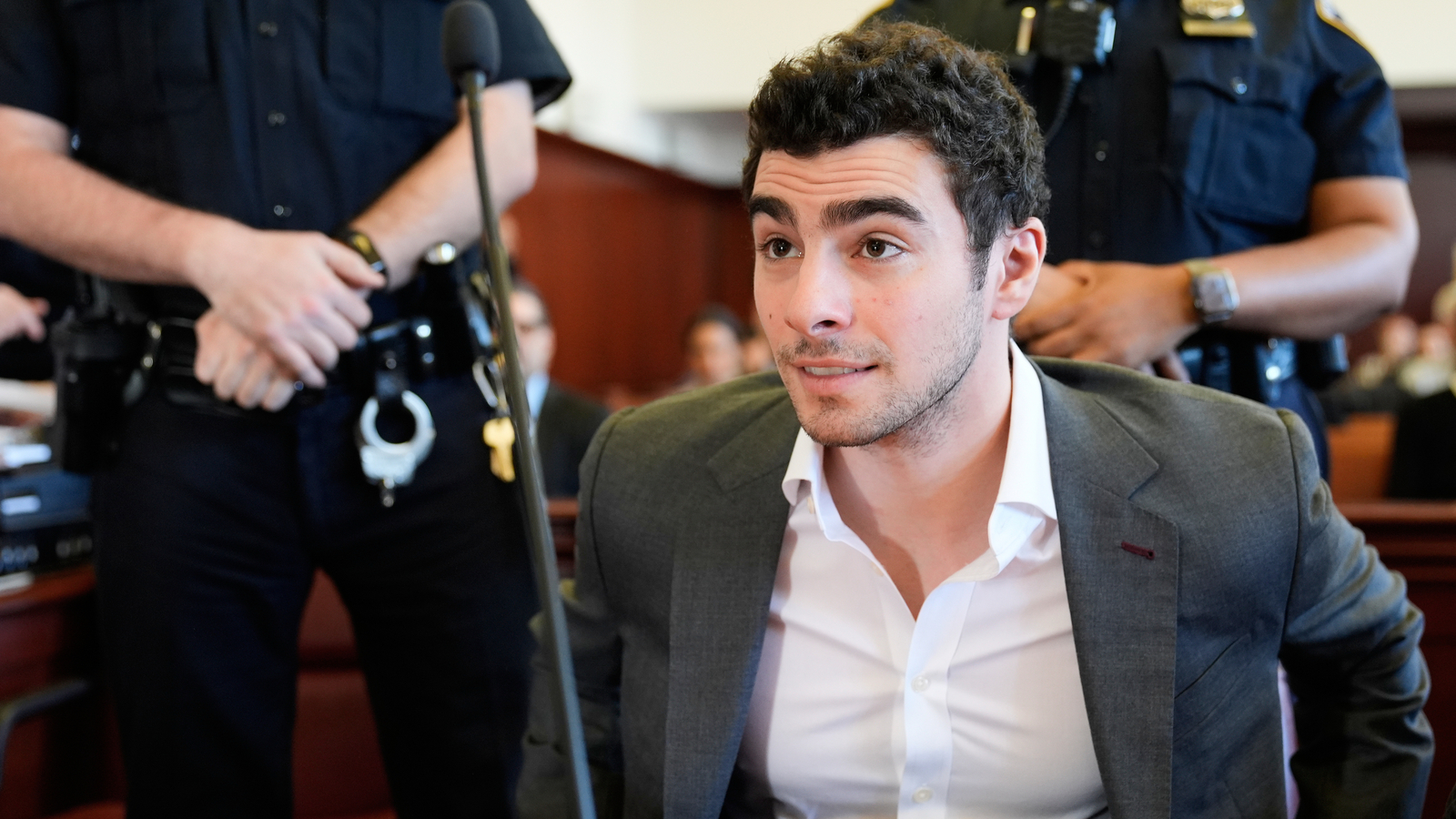 Manhattan DA wants Luigi Mangione state trial to start July 1