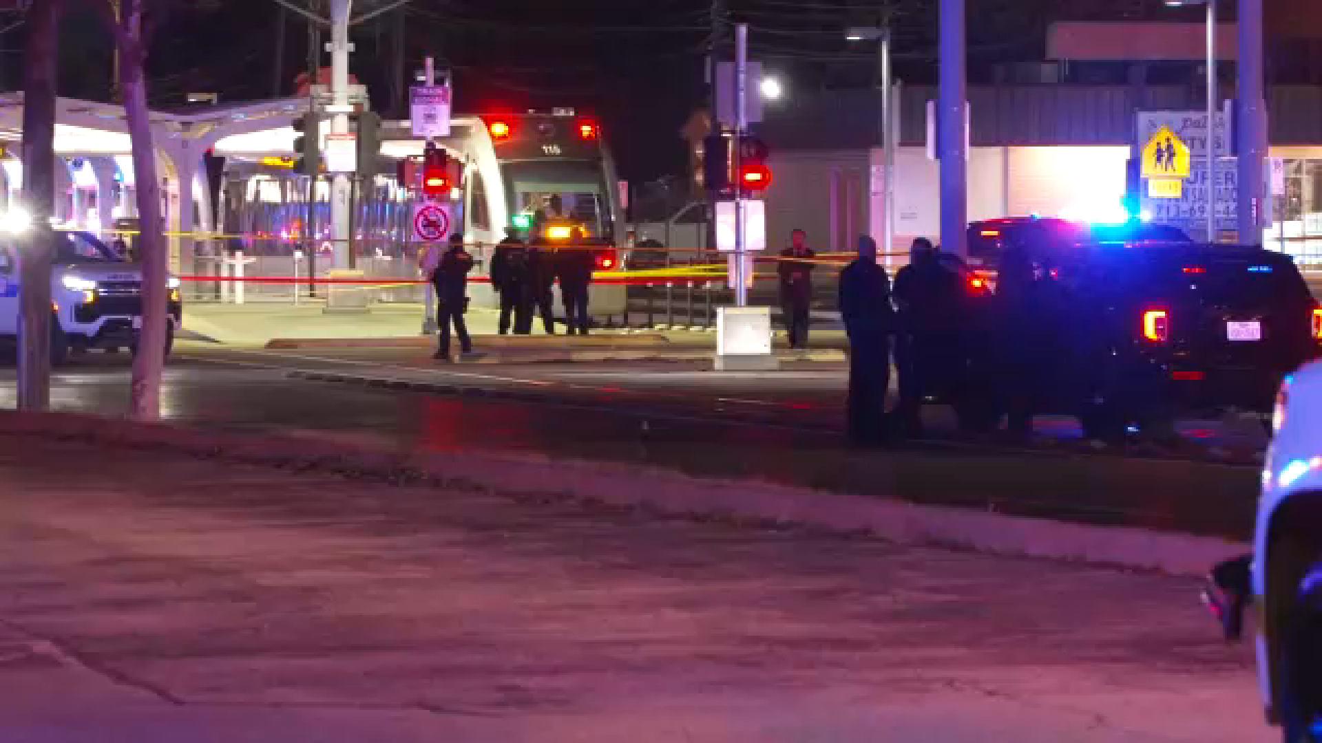 Man exposing himself on train shot dead after fight with deputies: HPD