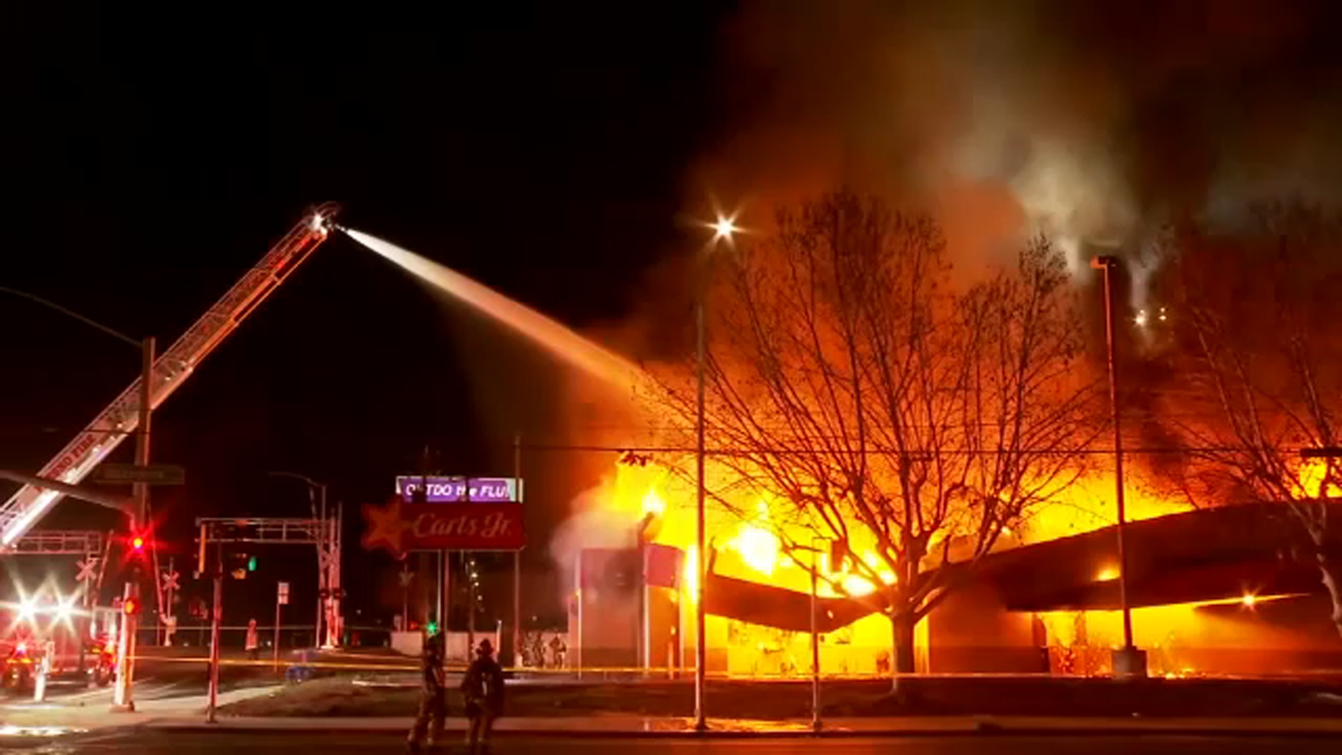 Massive fire rips through former Carl's Jr. location near Fresno City College