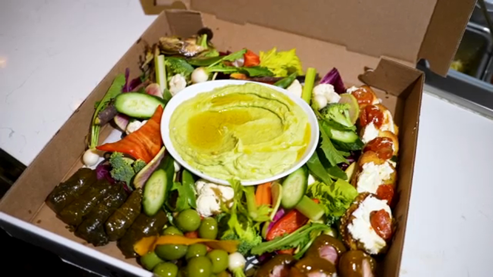 18500485_thedishgloria.jpg