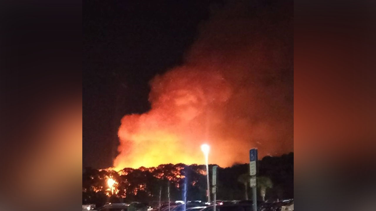 Massive fire breaks out near Mets' Spring Training facility