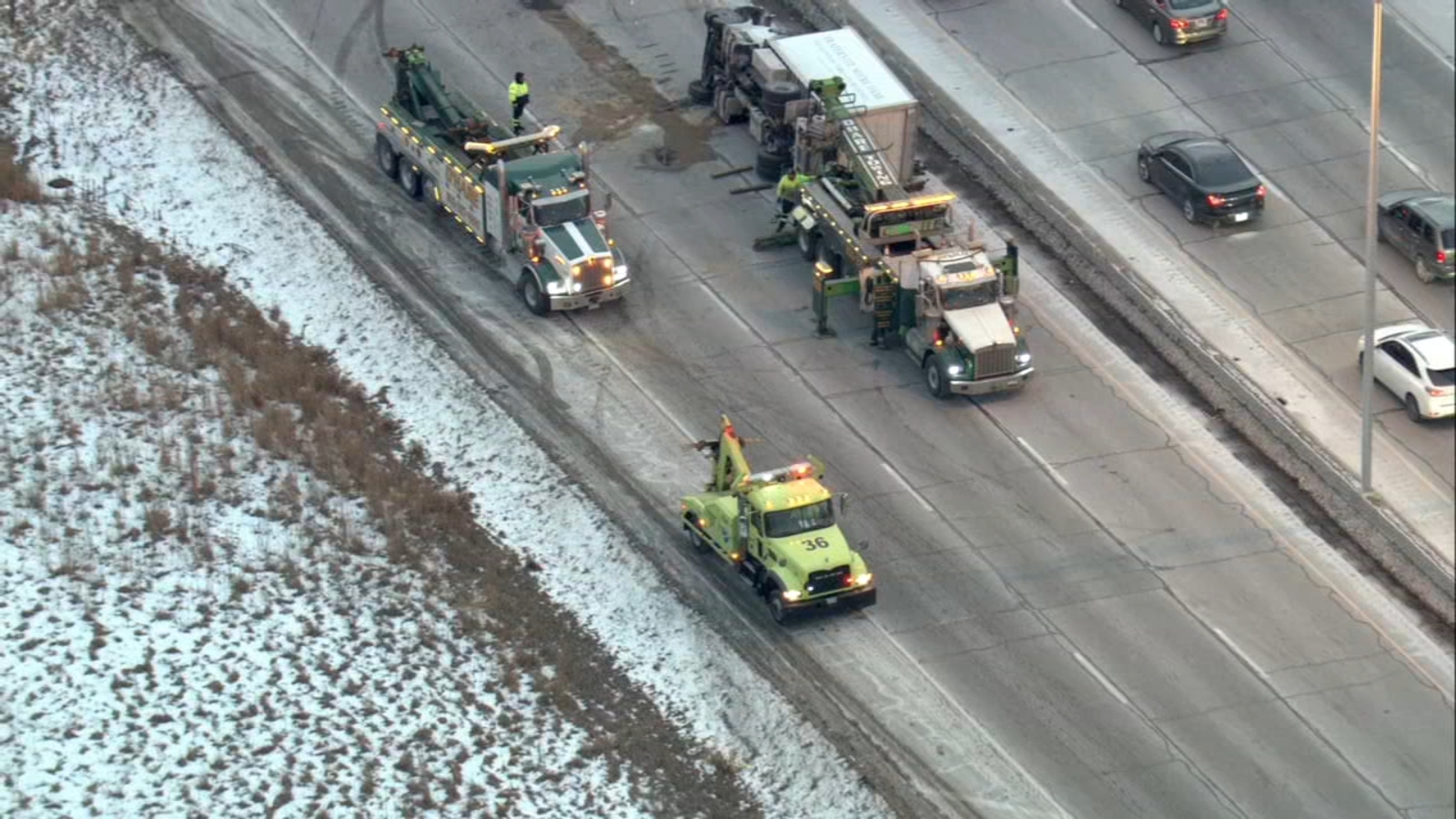 Rollover truck crash blocks lanes on Eisenhower Expressway in Bellwood