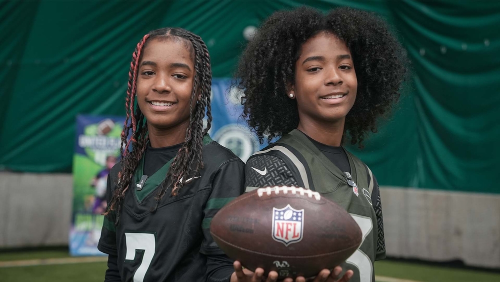 NJ twin sisters have big dreams on flag football field