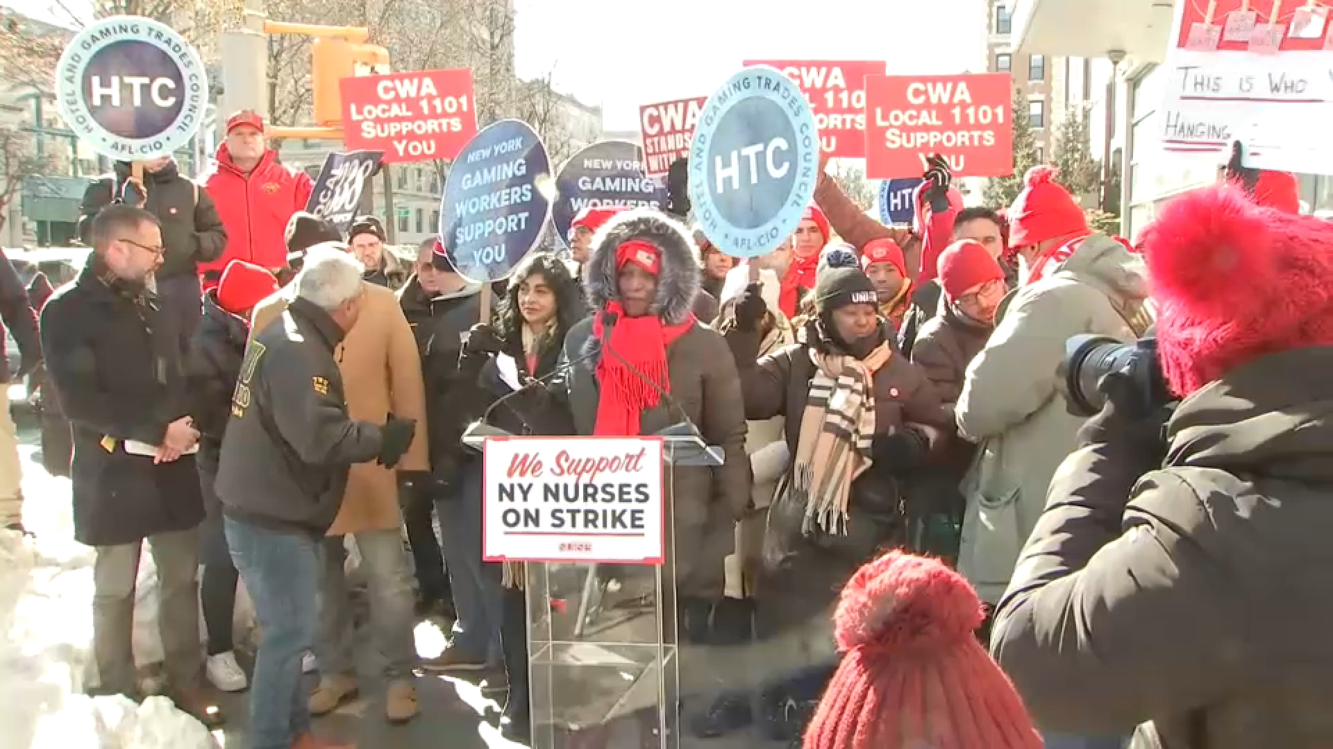 Negotiations slowly progressing in nurses' strike