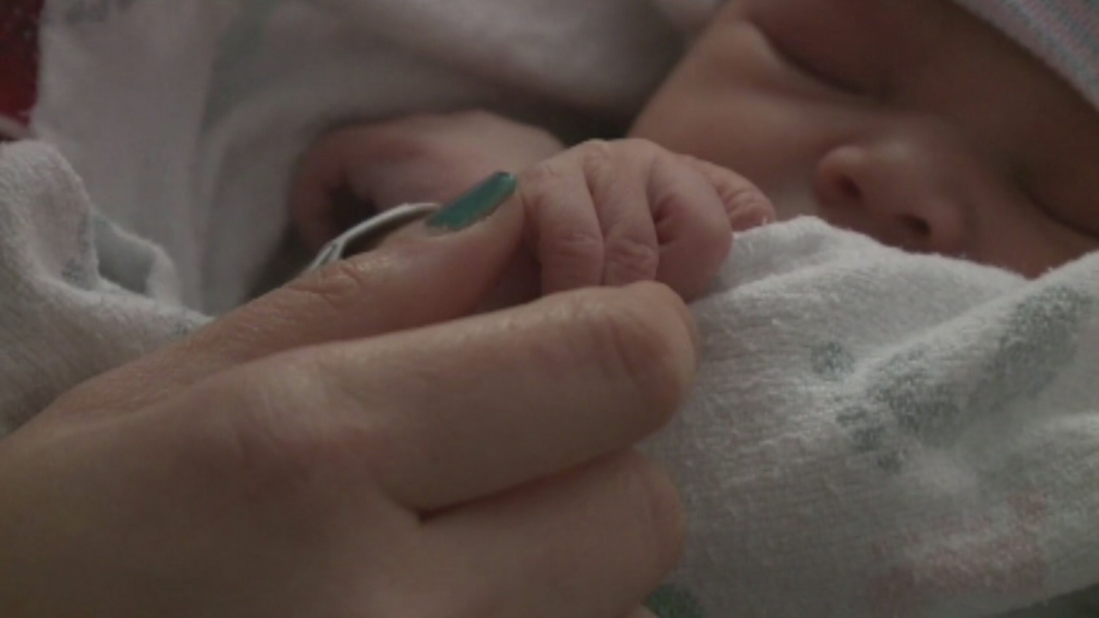 California woman delivers neighbor's baby - ABC13 Houston