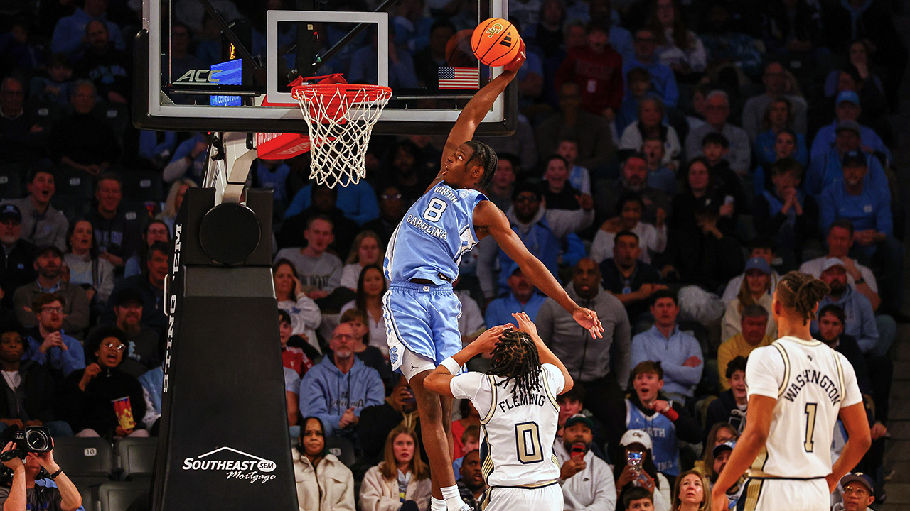 UNC's Caleb Wilson dunks as Georgia Tech guard Akai Fleming can only watch Saturday in Atlanta.