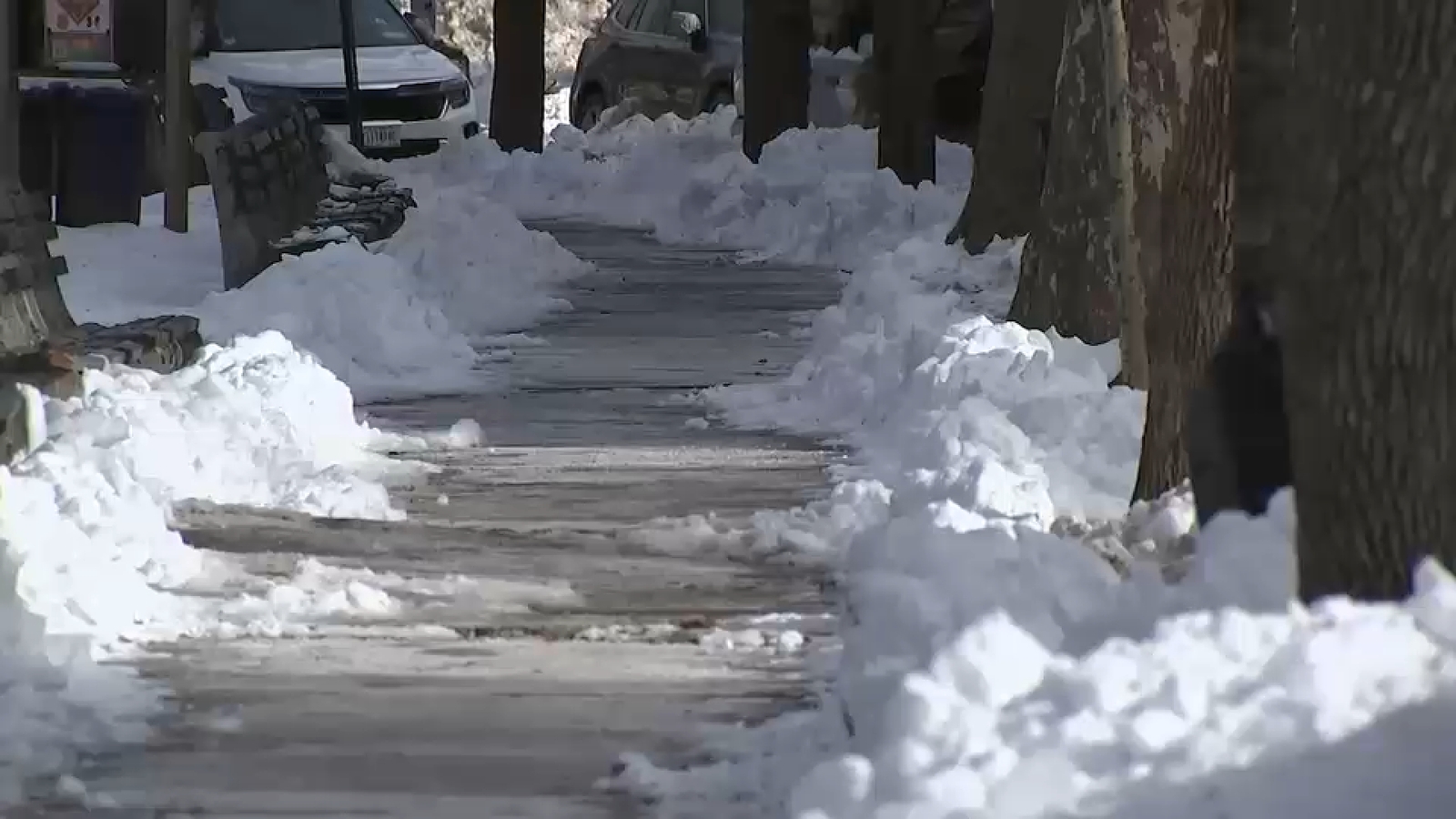Extreme cold persists in New York City; Mayor Mamdani announces single-room warming shelter units