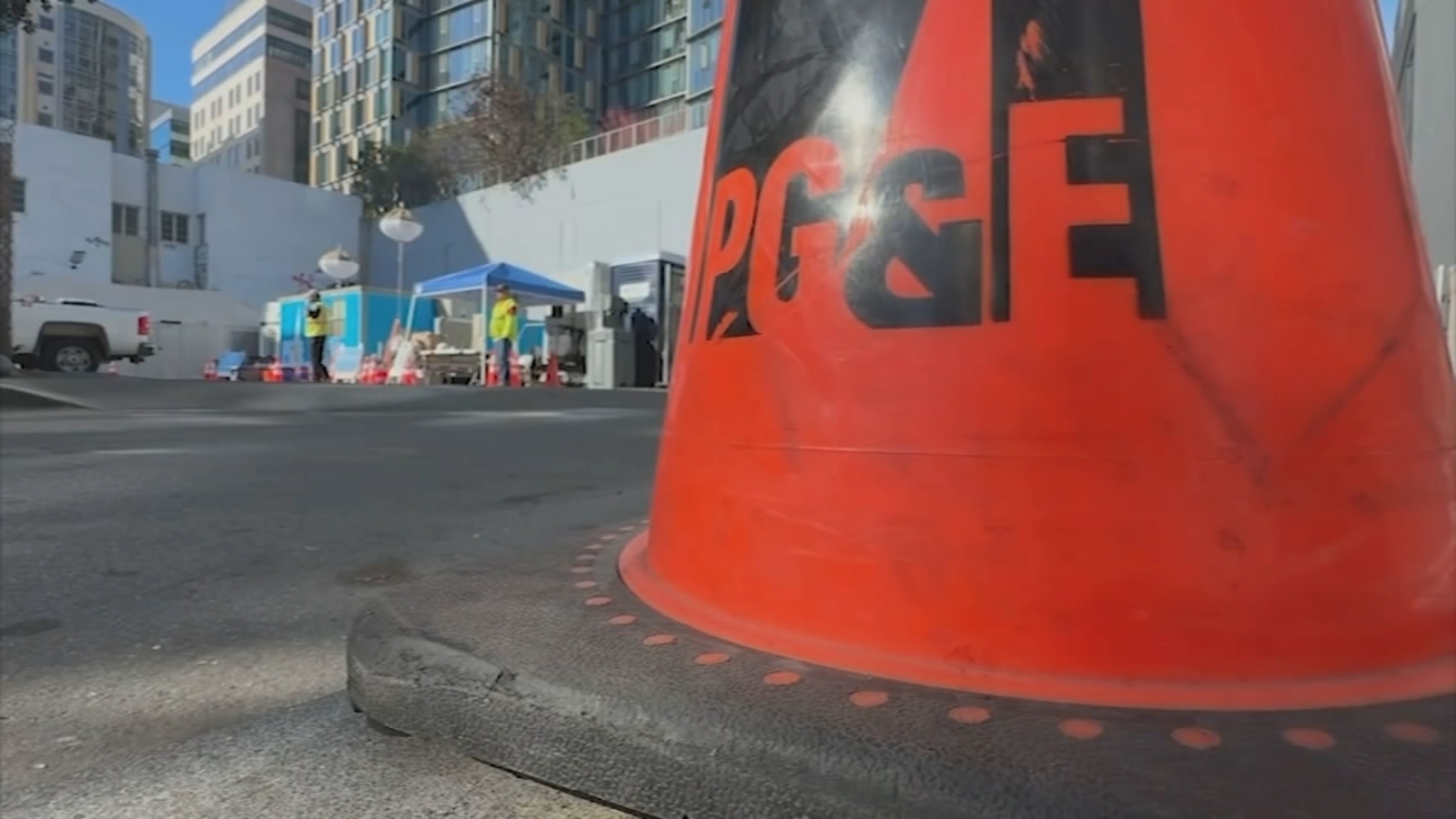 SF small business owners file class action lawsuit against PG&E after December outages