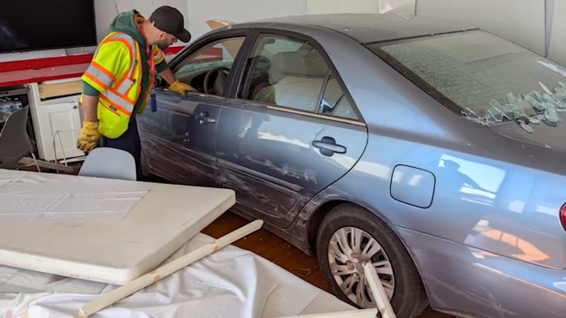 Car seen crashing into SW Houston escape room building