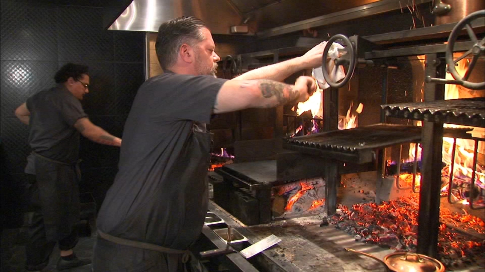Chicago steakhouse shares bordelaise sauce recipe on Cooking up a Storm
