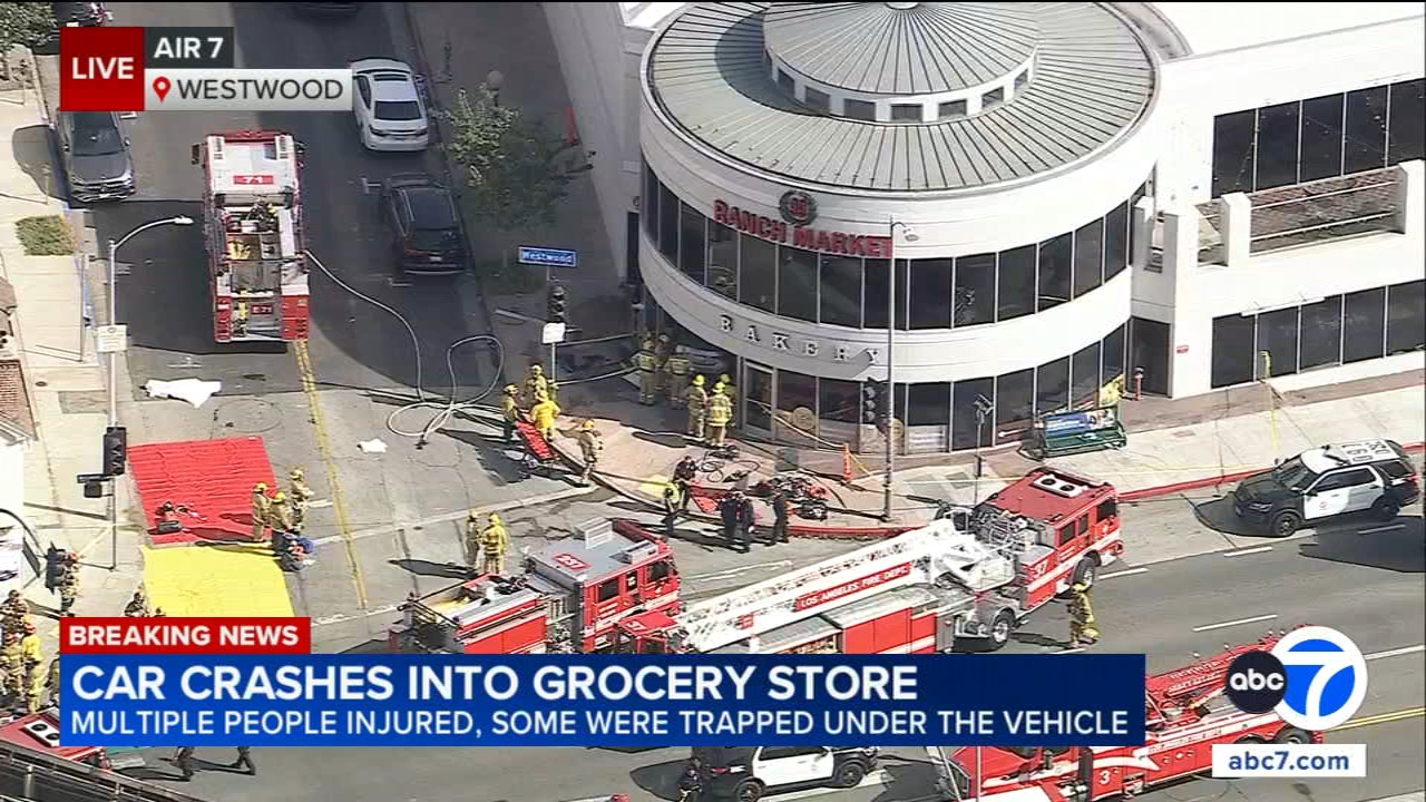 2 dead, 5 others injured after car clams into 99 Ranch in Westwood