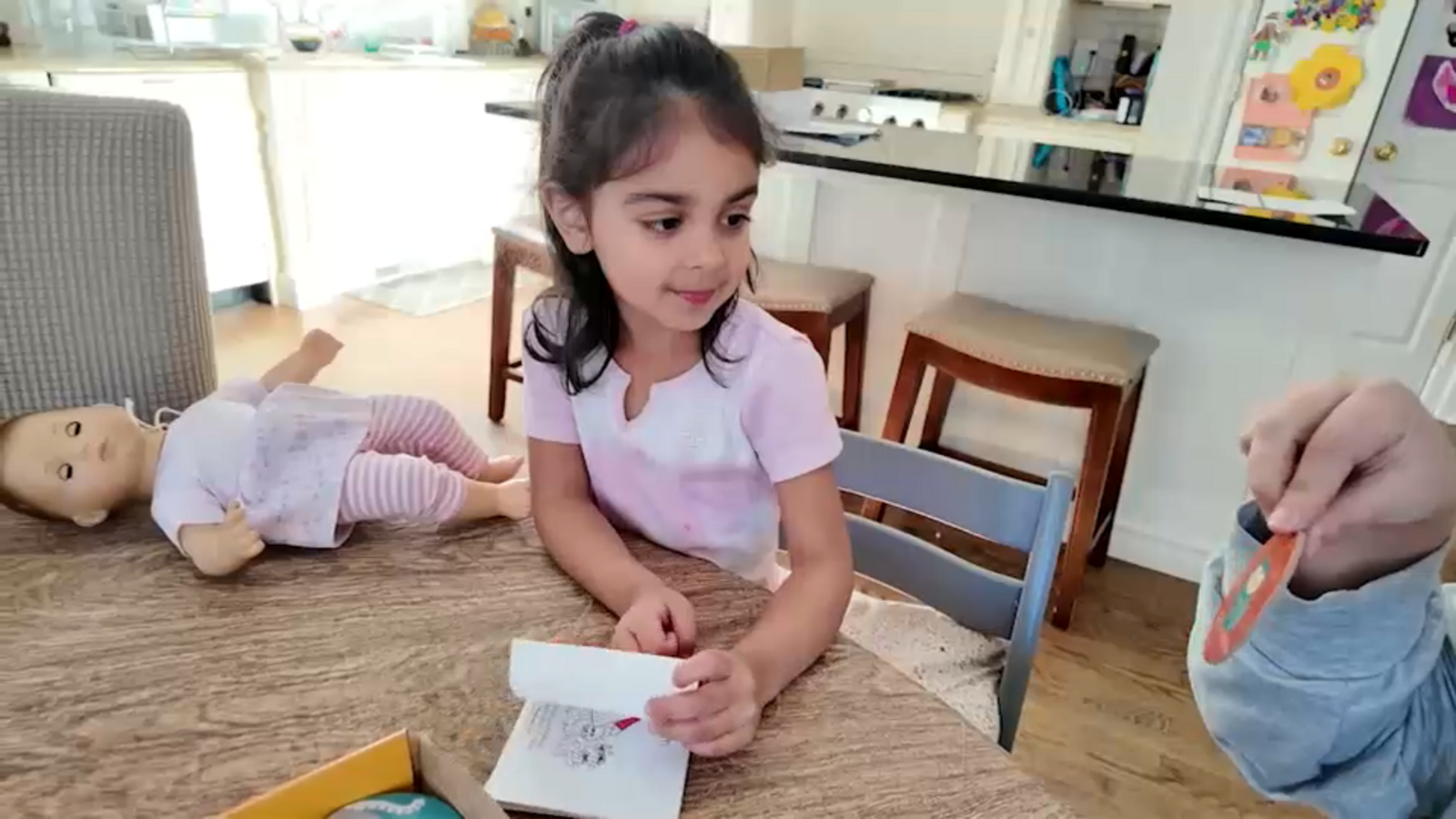 Dad shocked after 4-year-old daughter summoned for jury duty