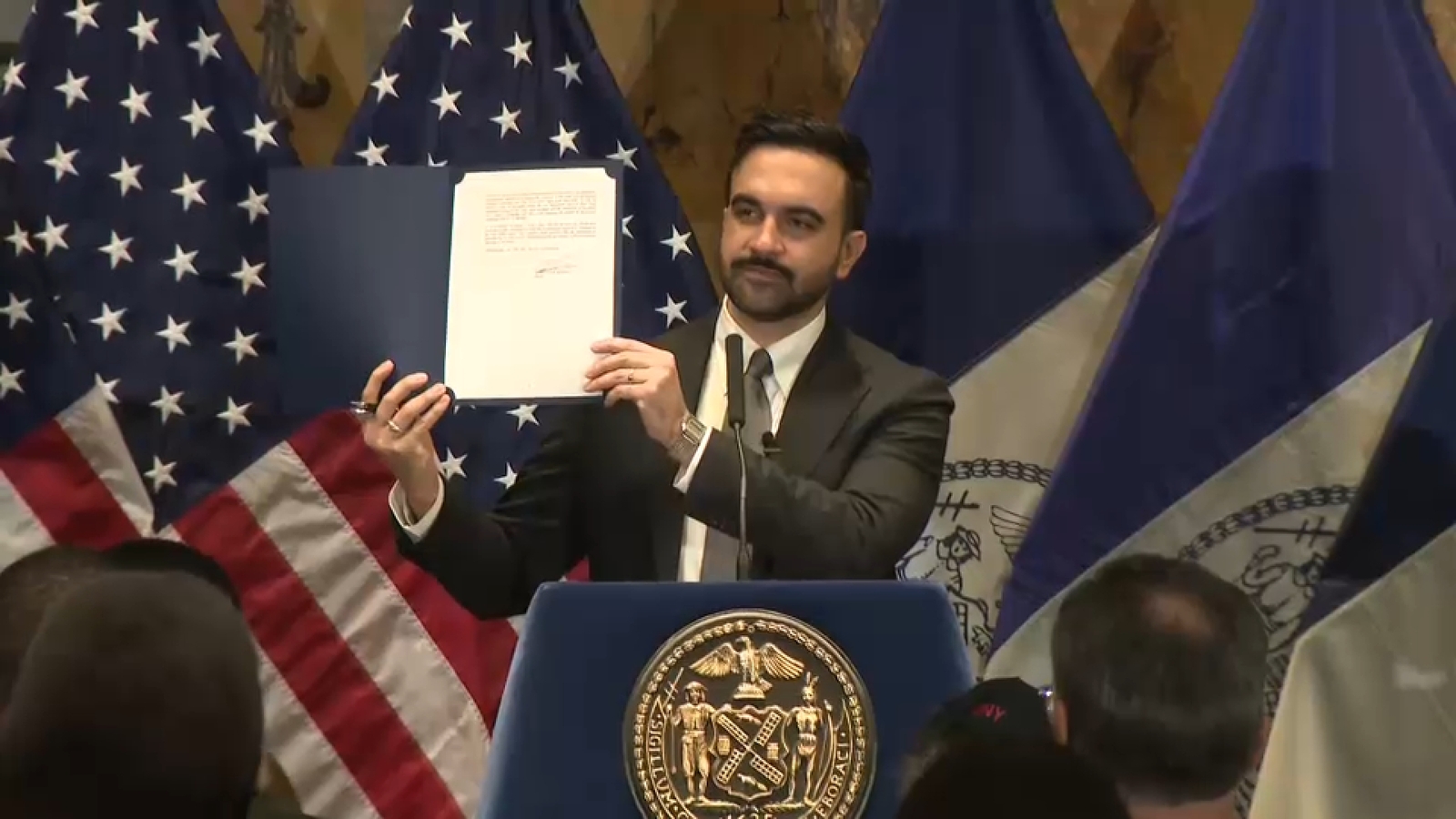 Mayor Mamdani signs executive order on sanctuary laws to strengthen protections for New Yorkers