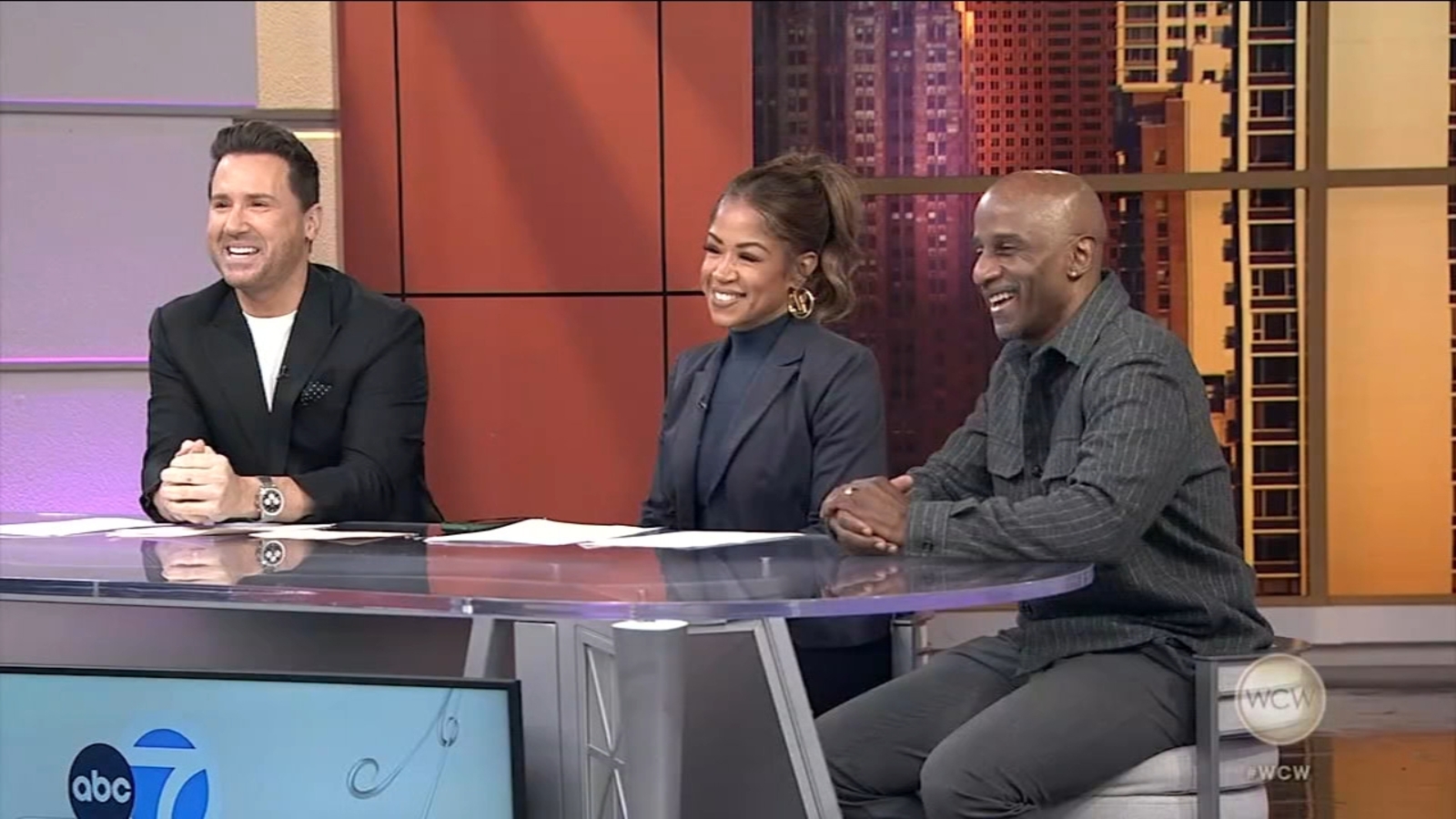 Chicago funnyman Damon Williams joins 'Windy City Weekend' Friday, plus Valentine's Day ideas