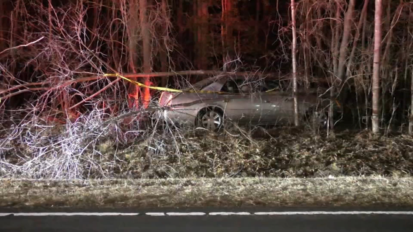 Driver flees Harnett County crash leaving passenger injured ...