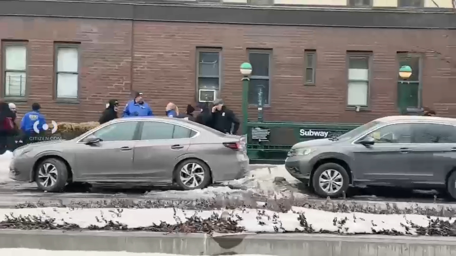 Man dead after being shot on Bronx subway station platform