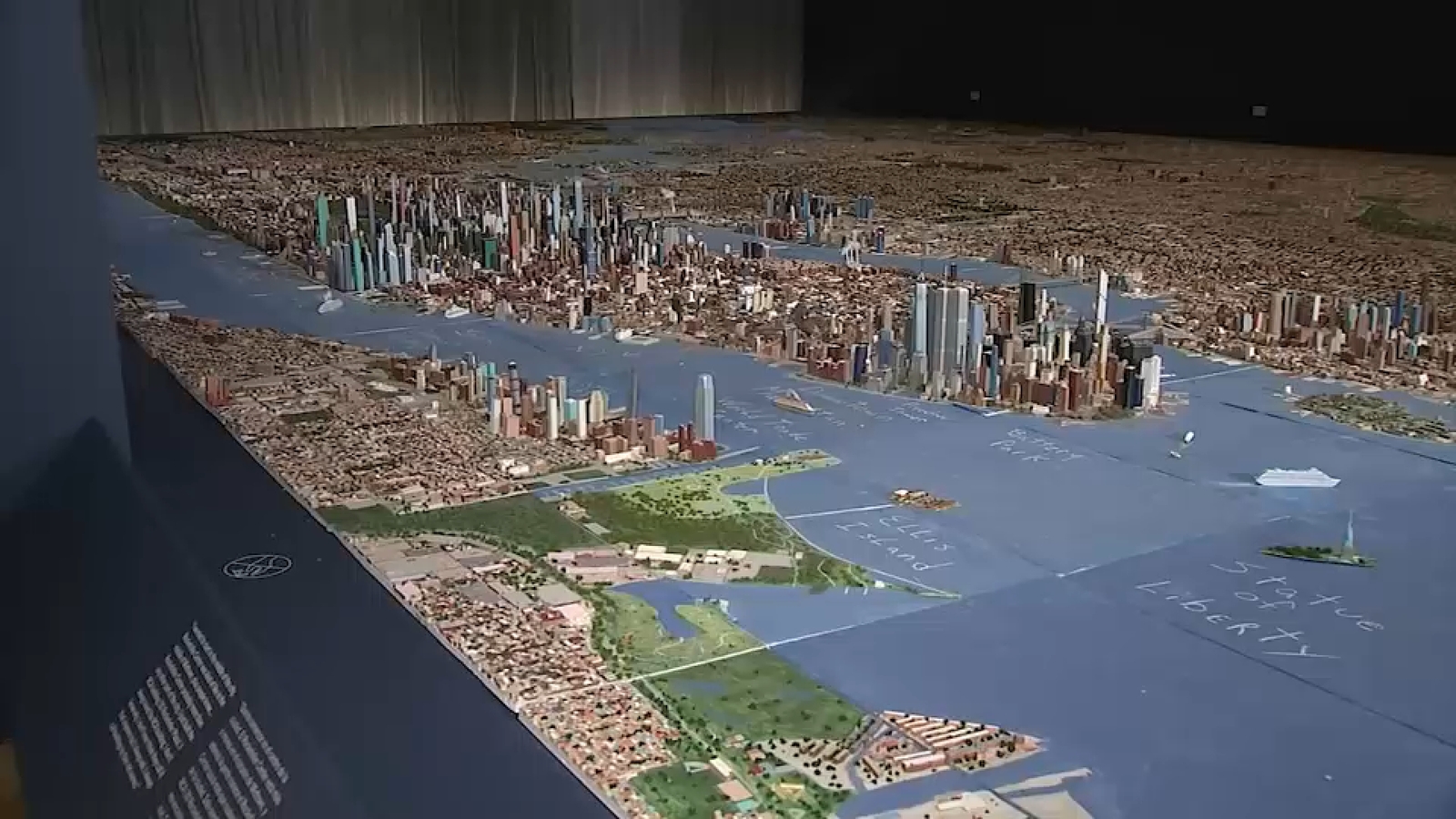 Man finishes handmade replica of NYC including all 5 boroughs after 21 years