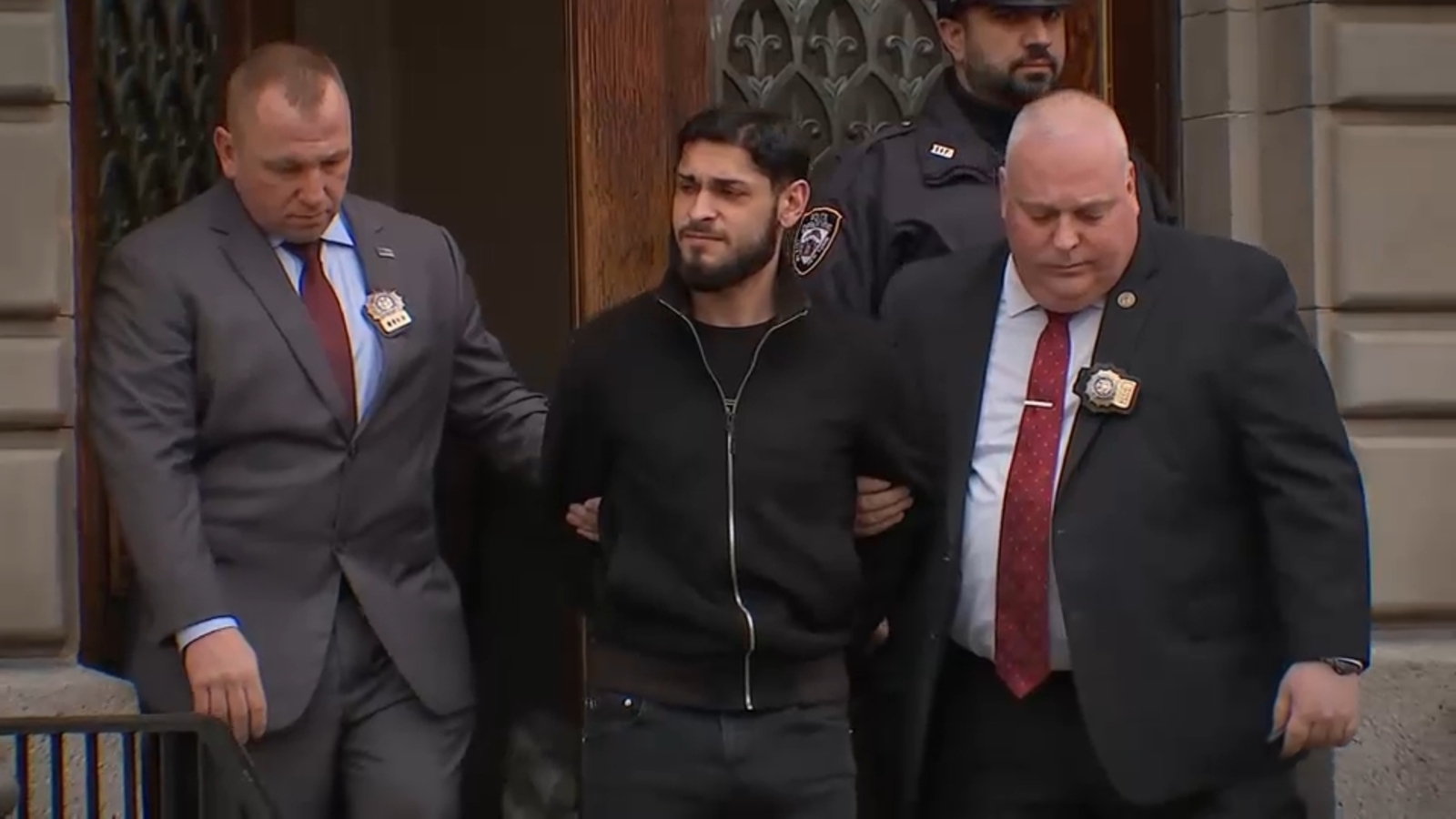 Suspect arrested in 2022 death of 74-year-old food delivery worker in ...