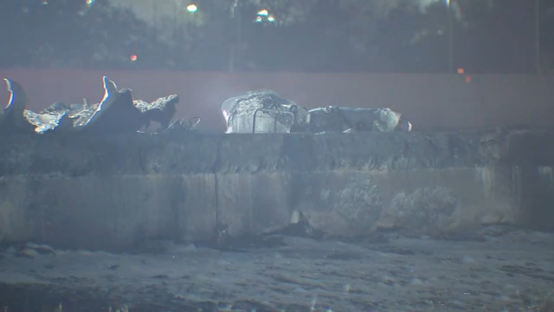 18-wheeler fire shuts down Gulf Freeway near Baybrook Mall: Officials