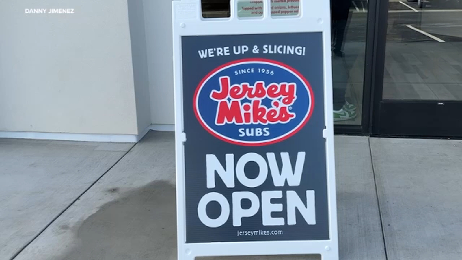Jersey Mike's opens in Reedley with high school fundraiser