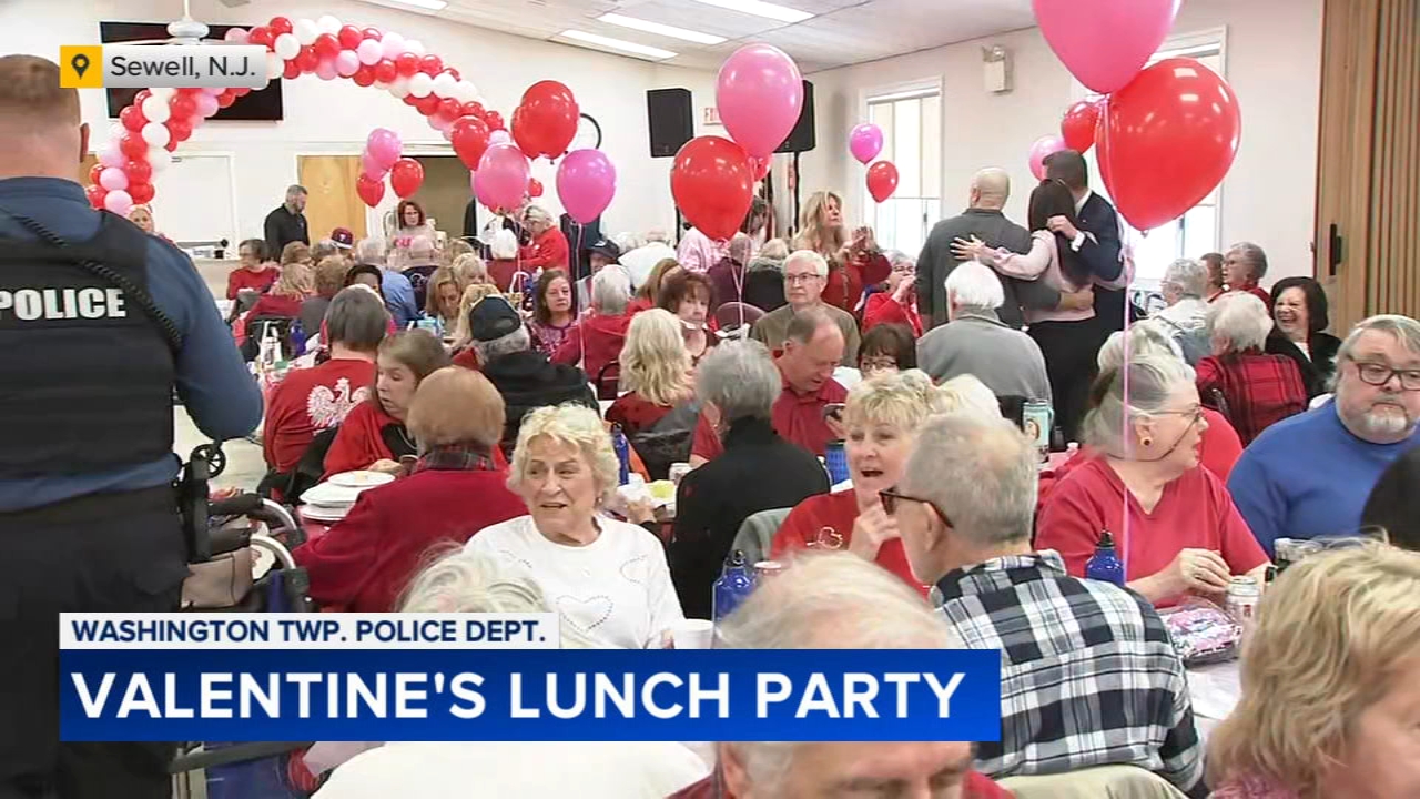 Seniors in South Jersey celebrate Valentine's Day