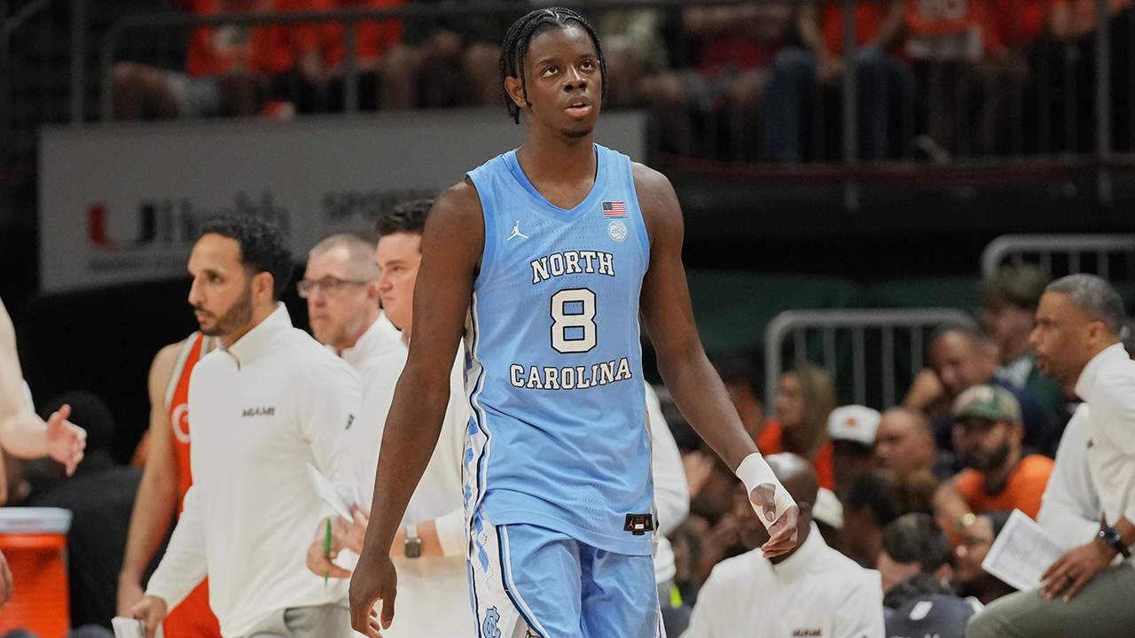 Caleb Wilson walks to the bench on Tuesday during UNC's loss at Miami.