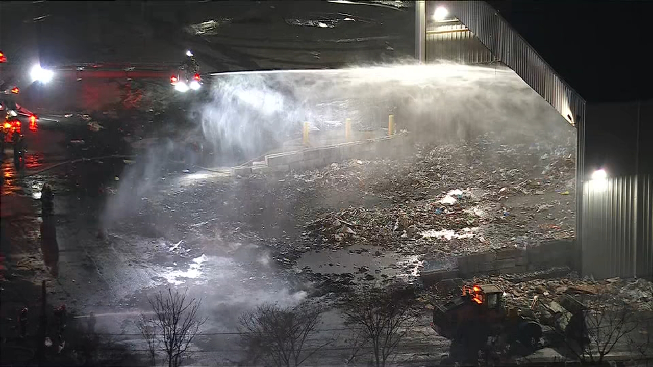 Inspectors testing air quality after Grays Ferry fire; residents asked to stay indoors