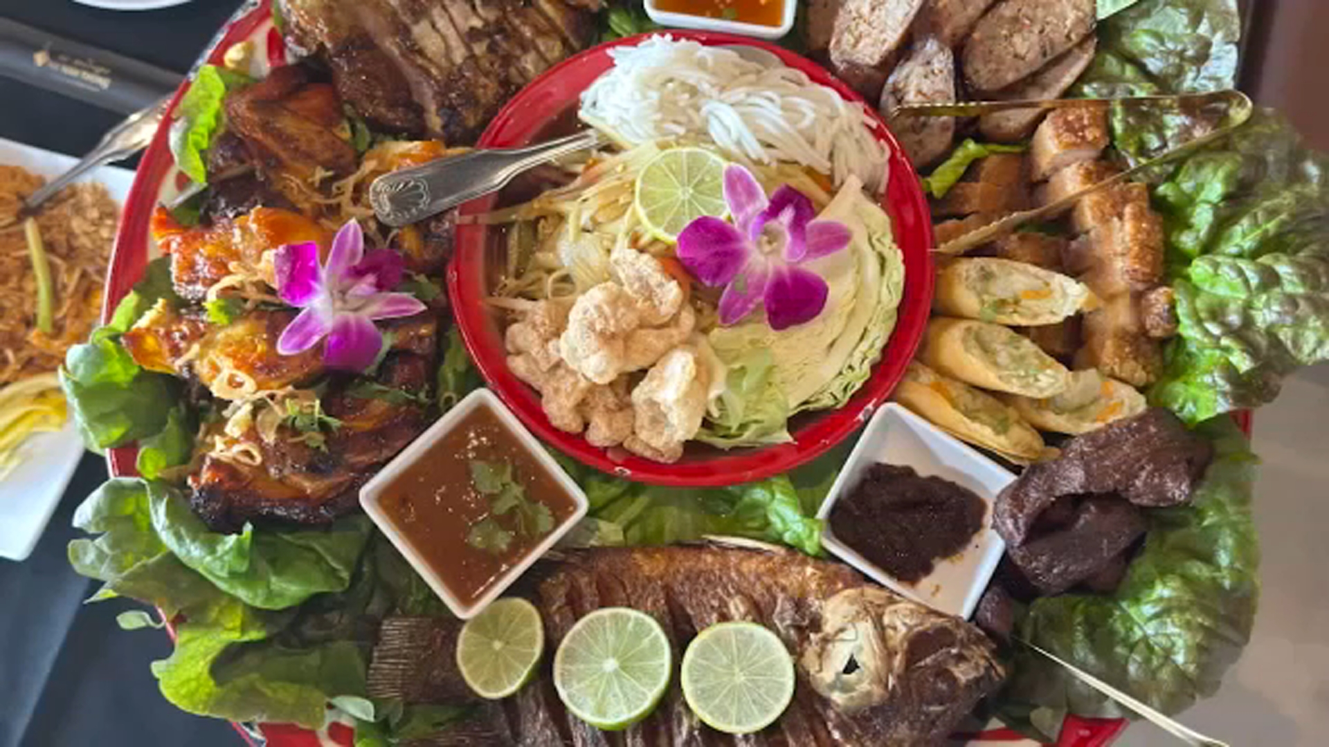Dine and Dish: Na Nah Thong in northwest Fresno - ABC30 Fresno