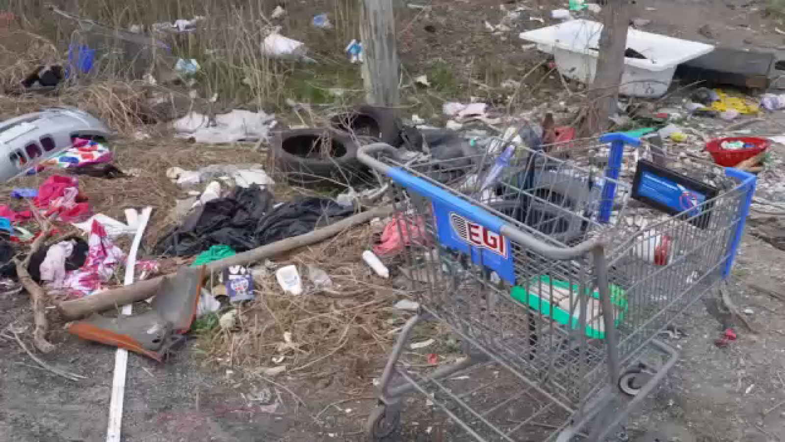 5 arrested for stealing electricity at illegal encampment in southeast Houston, police say