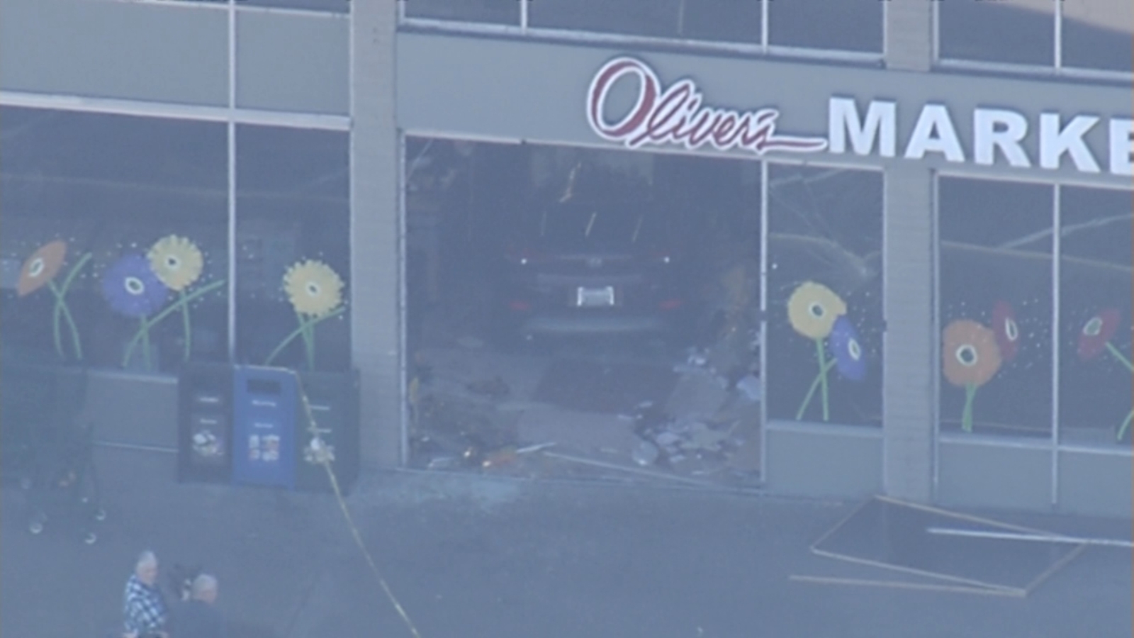 Multiple injured after car crashes into market at Santa Rosa shopping plaza, authorities say