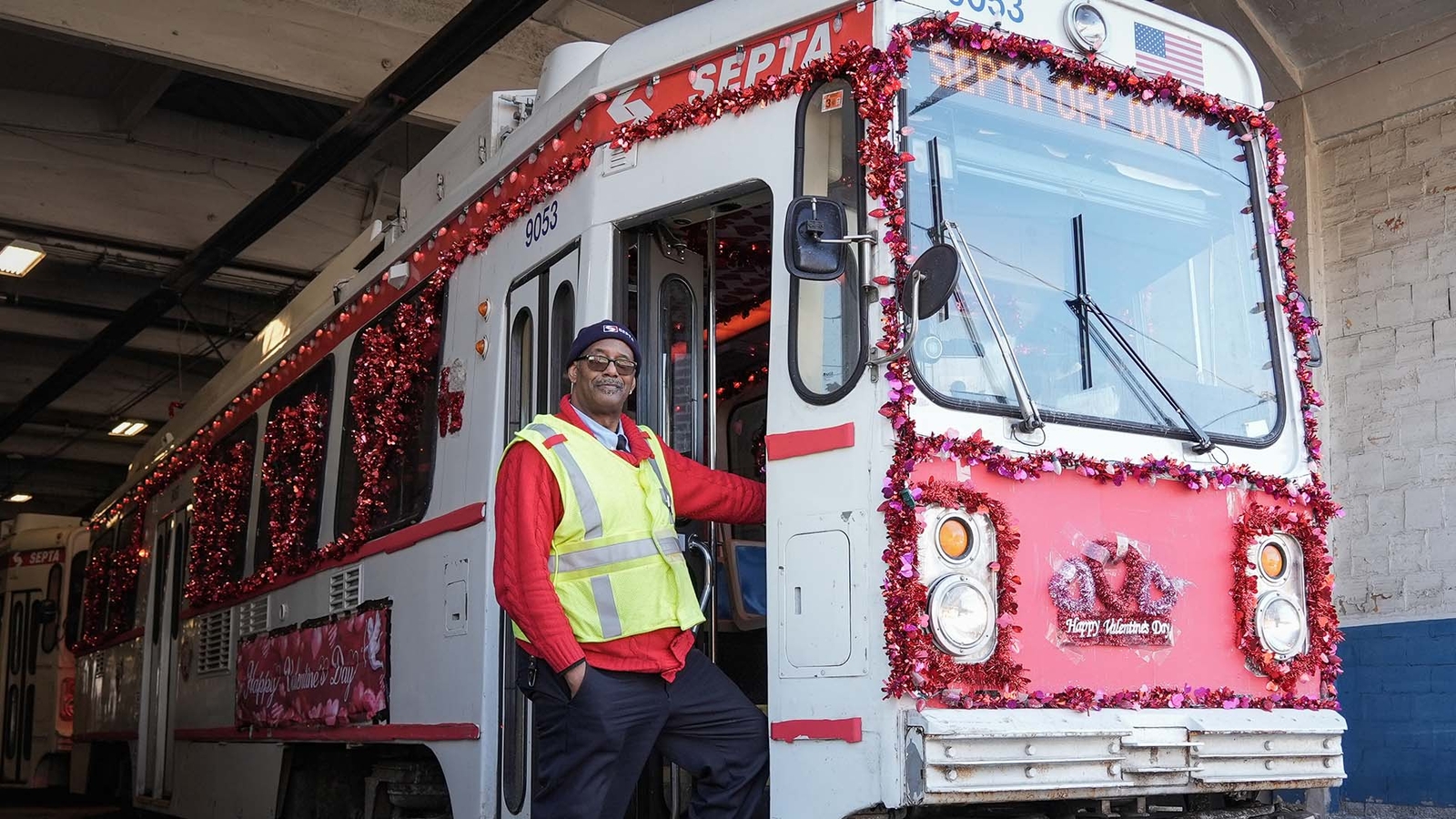 Philly's Valentine's Day trolley driver to retire after 40-year career