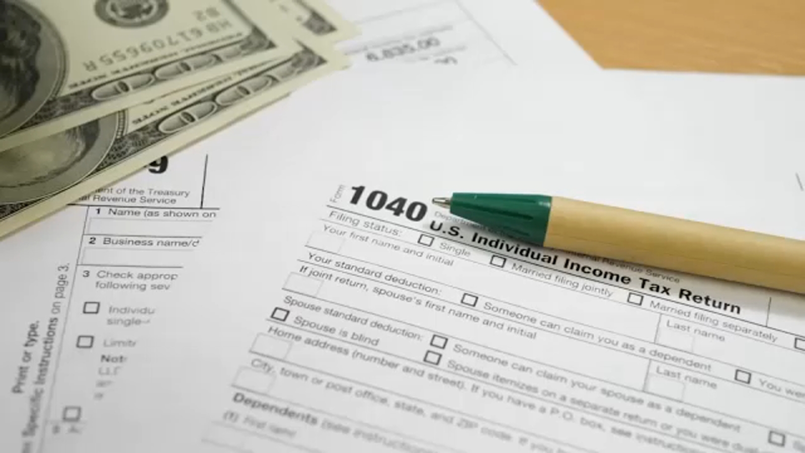 Watching Your Wallet: Changes for 2026 tax filing season