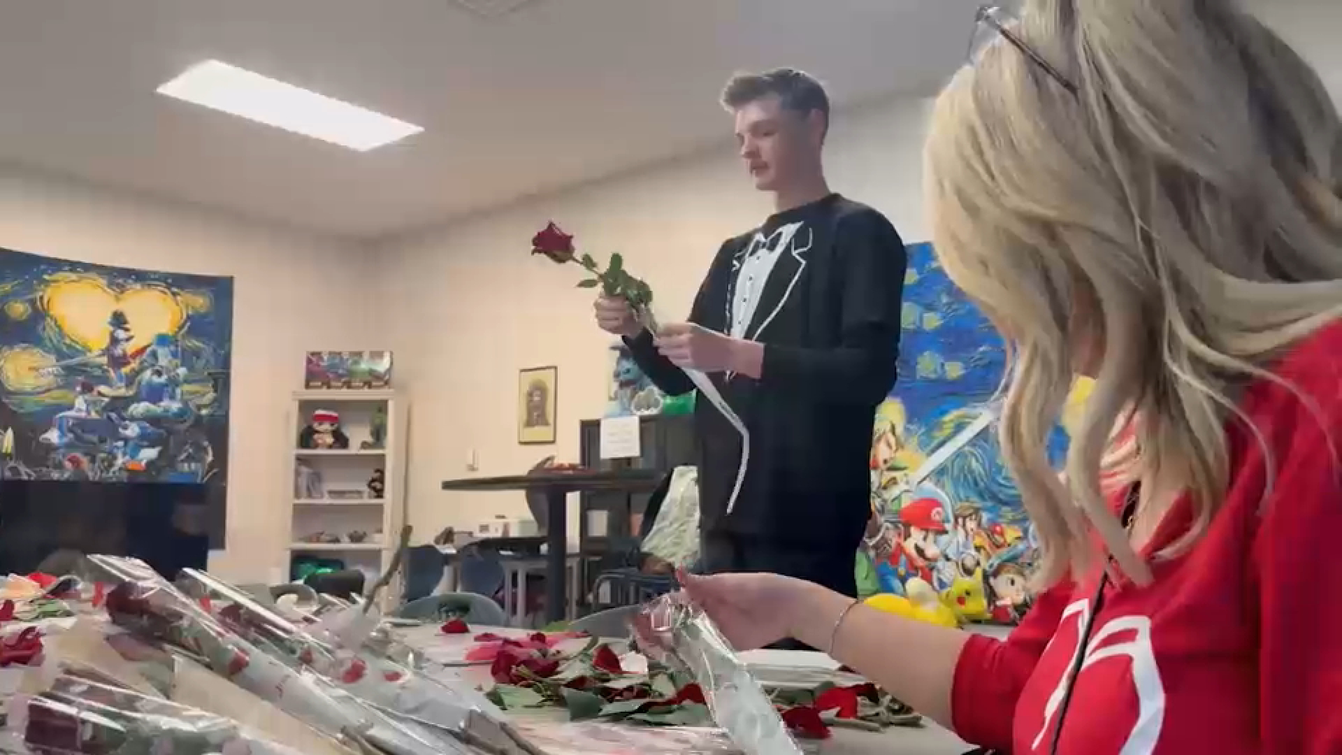High school student raises money to buy flowers for staff, students