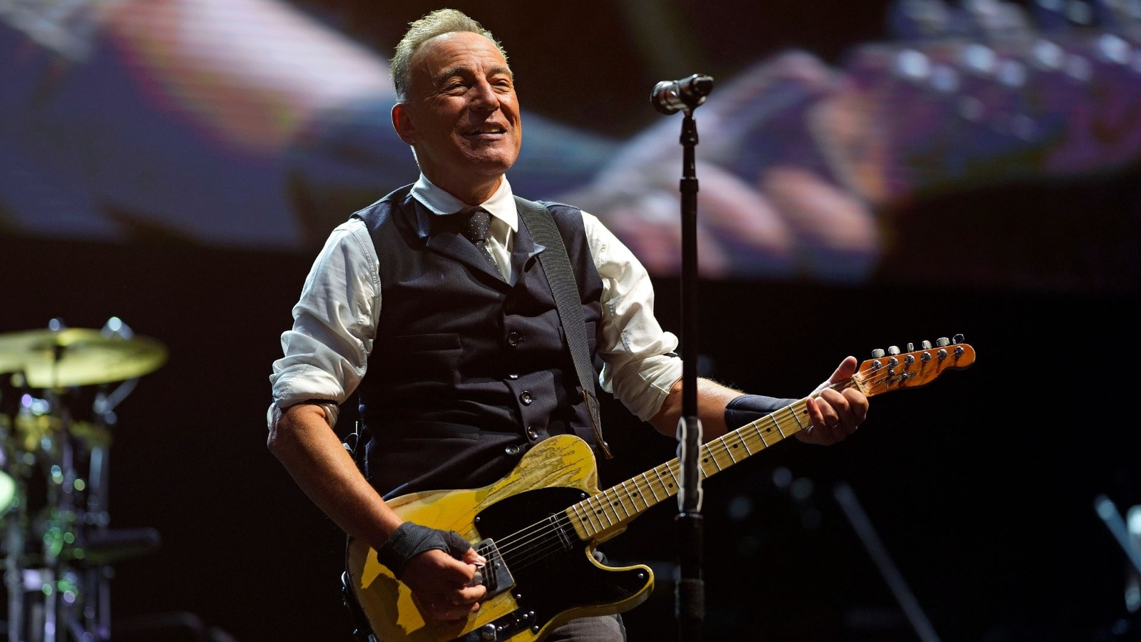 Bruce Springsteen and E Street Band to launch 'Land of Hope and Dreams' tour with stops in NY, NJ