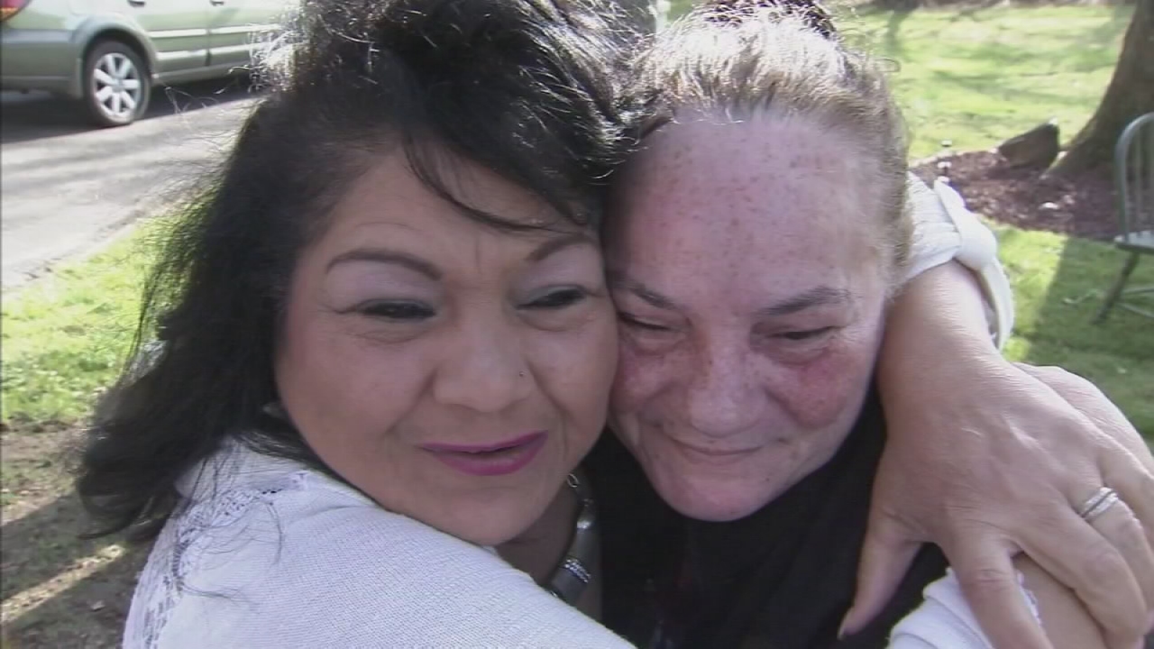 Long lost sister reunites with siblings in Salem Co.